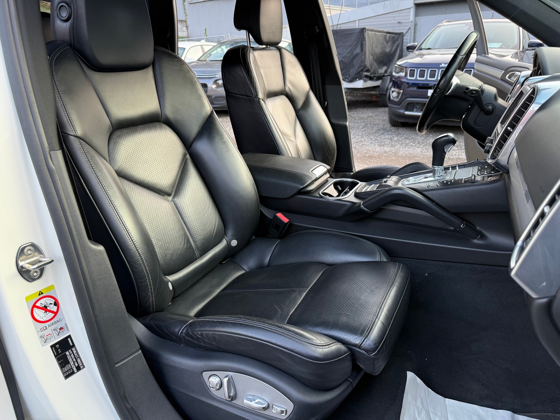 PORSCHE Cayenne Diesel-image-7