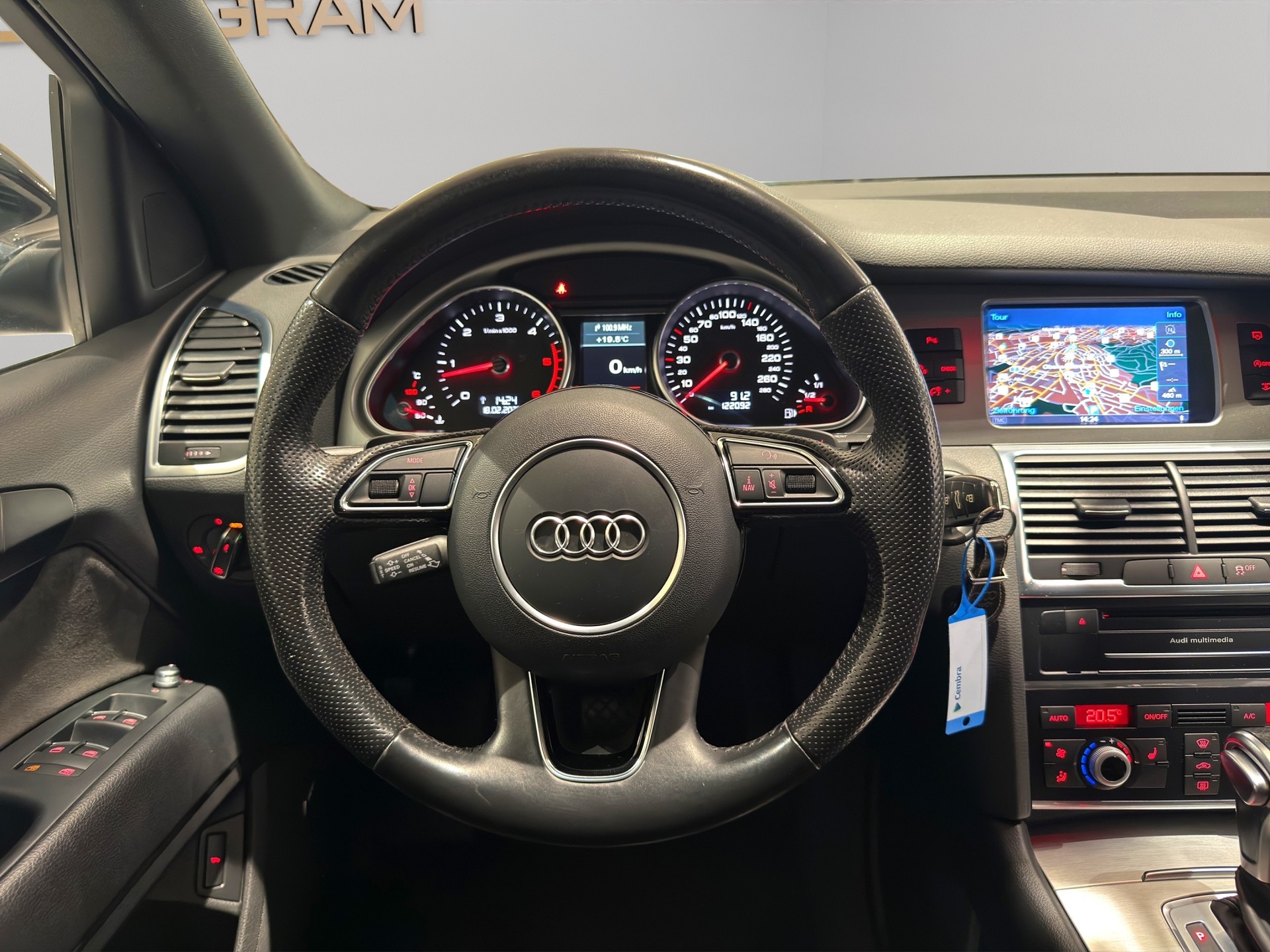 AUDI Q7 3.0 TDI quattro tiptronic-image-12