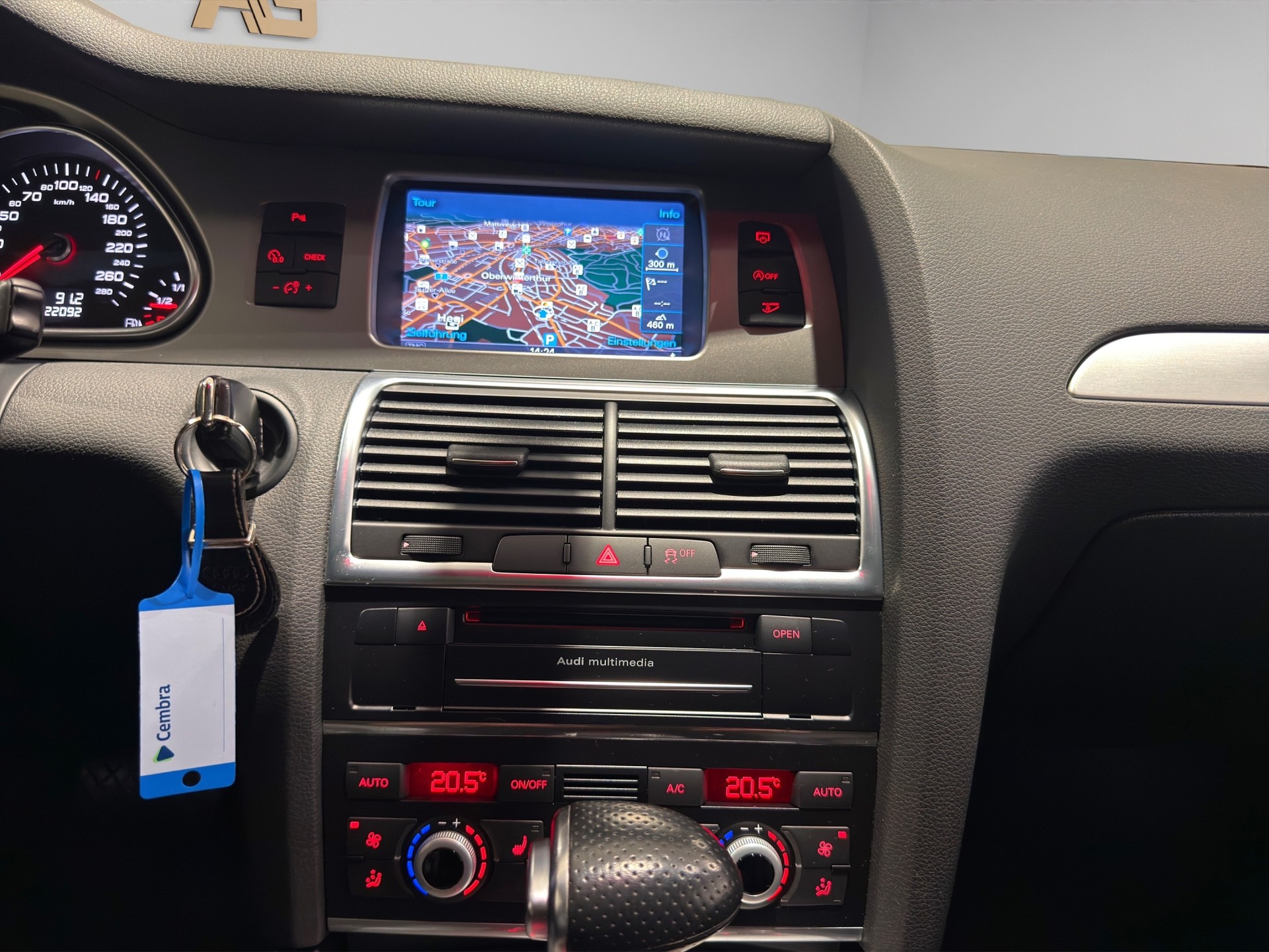 AUDI Q7 3.0 TDI quattro tiptronic-image-25