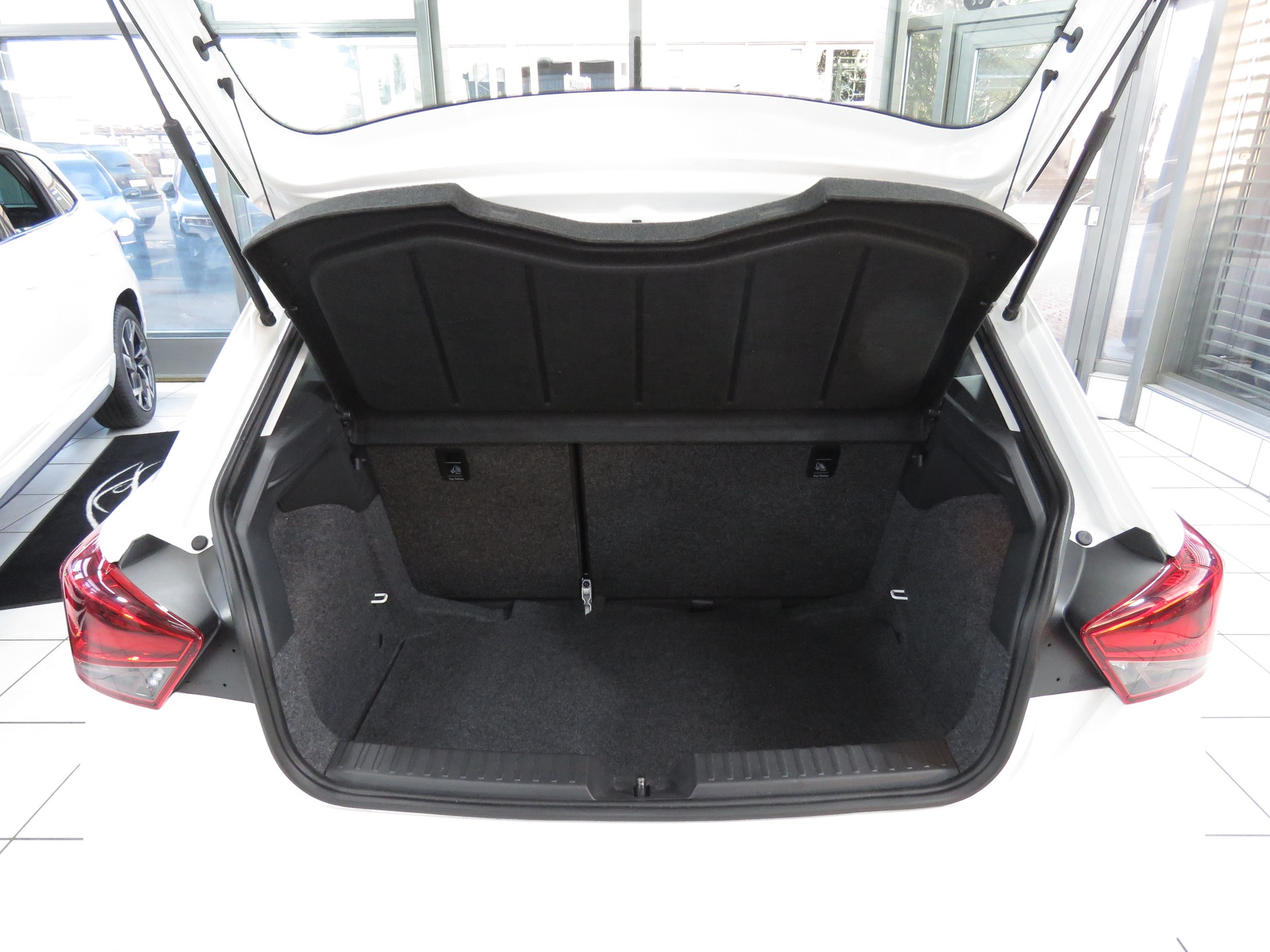 SEAT Ibiza 1.0 EcoTSI FR-image-9