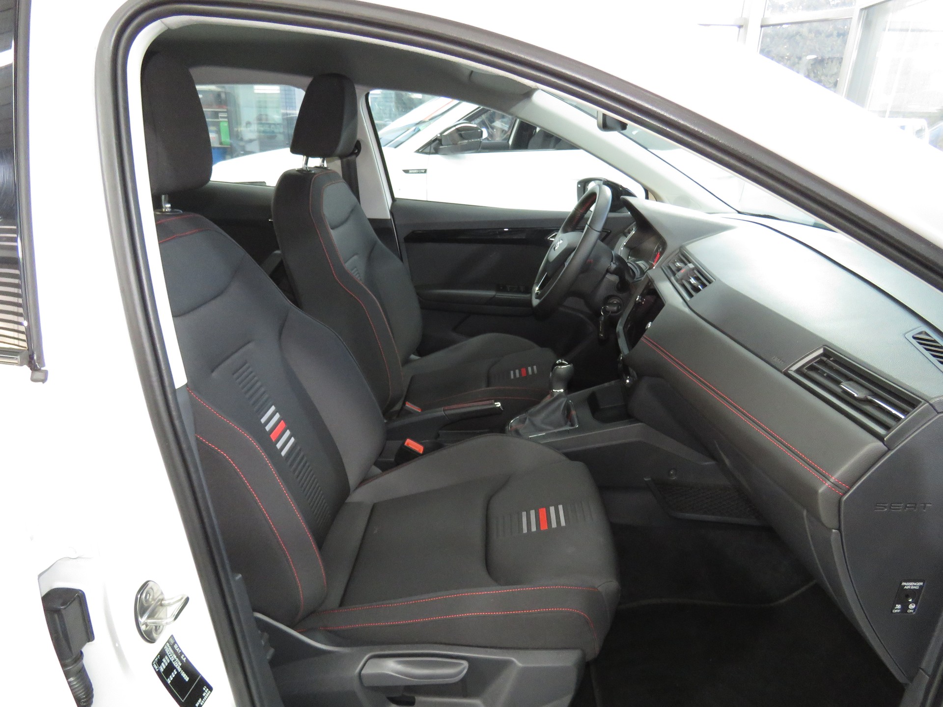 SEAT Ibiza 1.0 EcoTSI FR-image-11