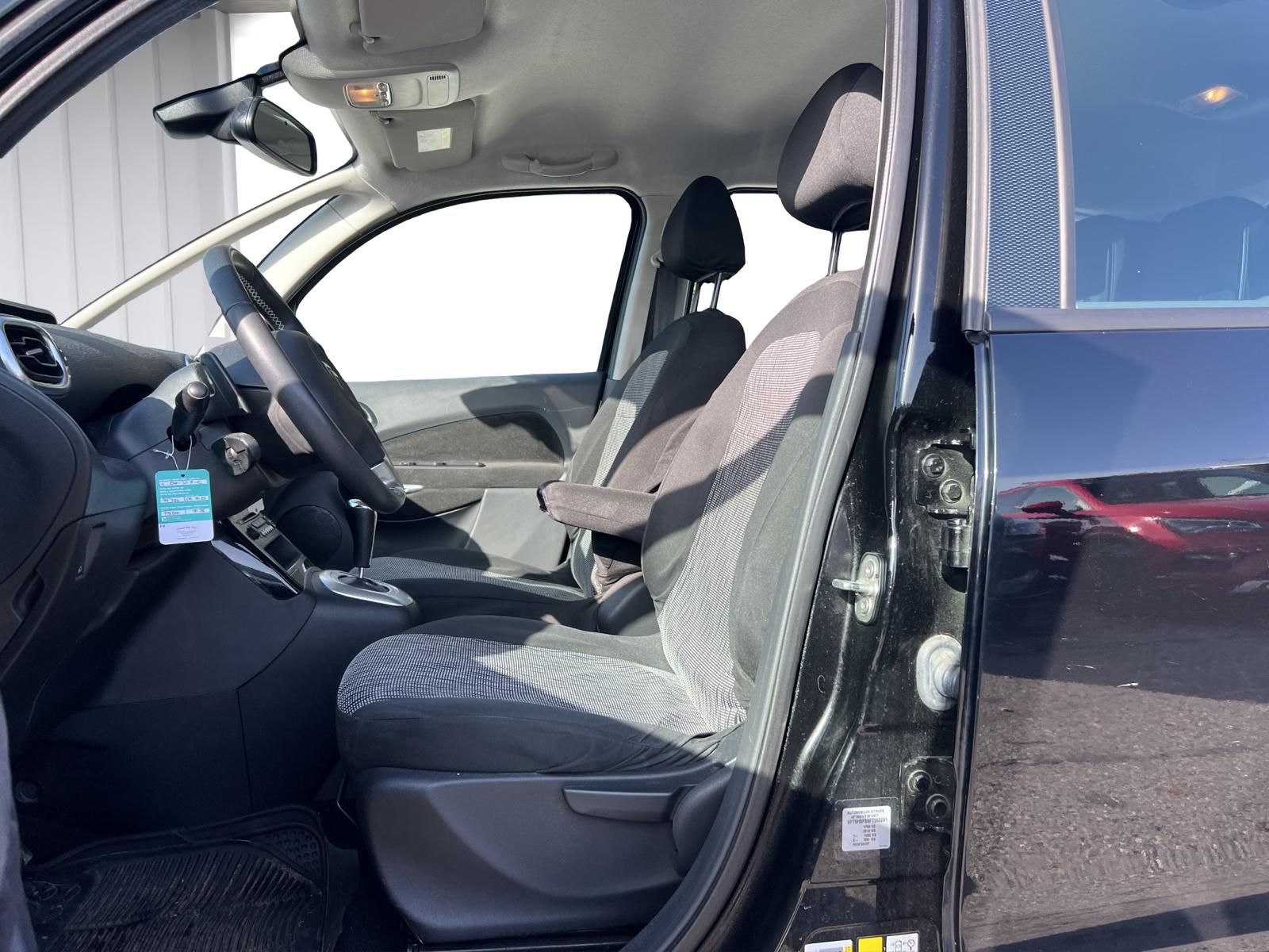 CITROEN C3 Picasso 1.6i 16V Exclusive EGS6-image-8