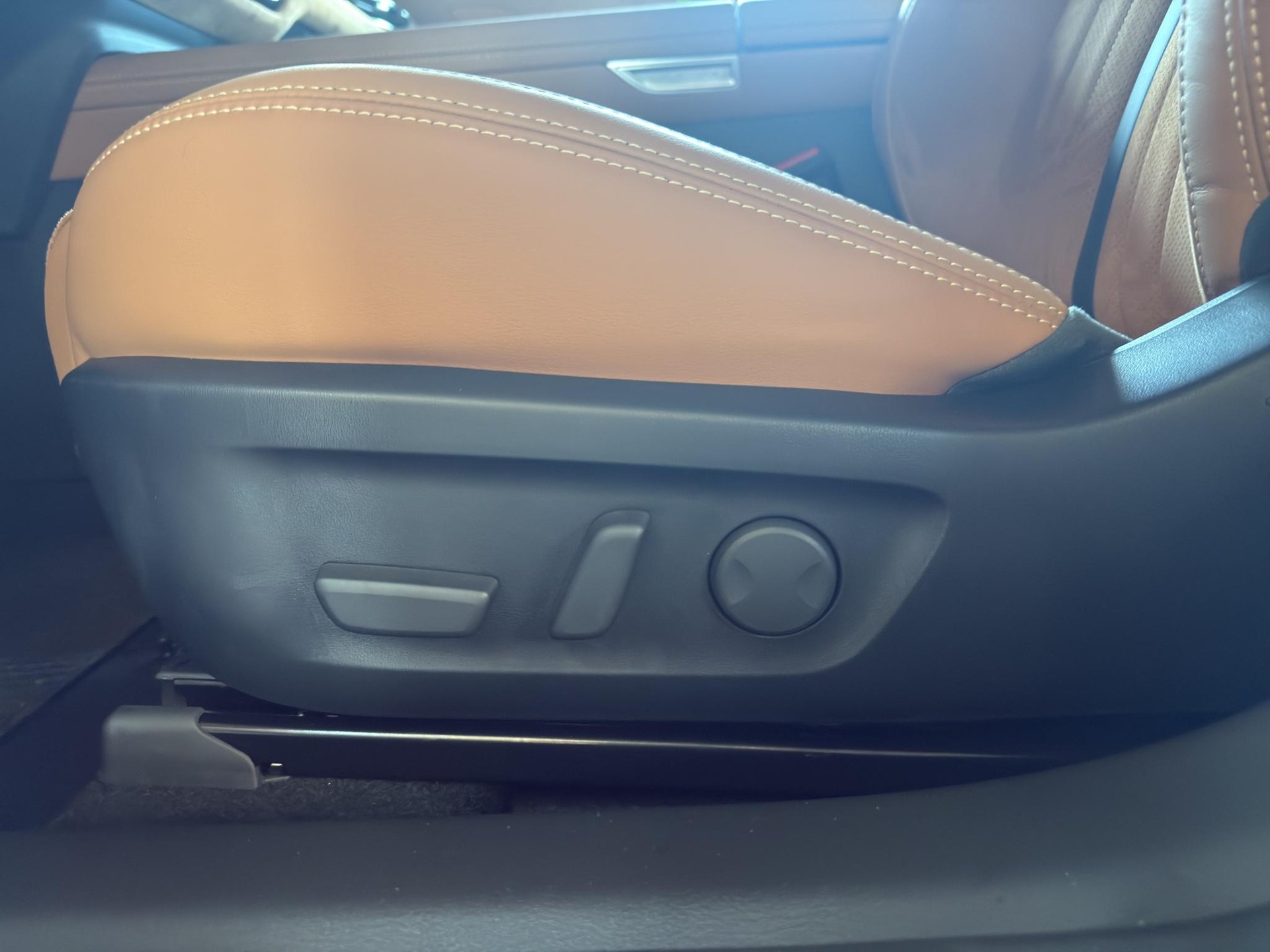 MAZDA 6e Long Range Takumi Plus-image-16