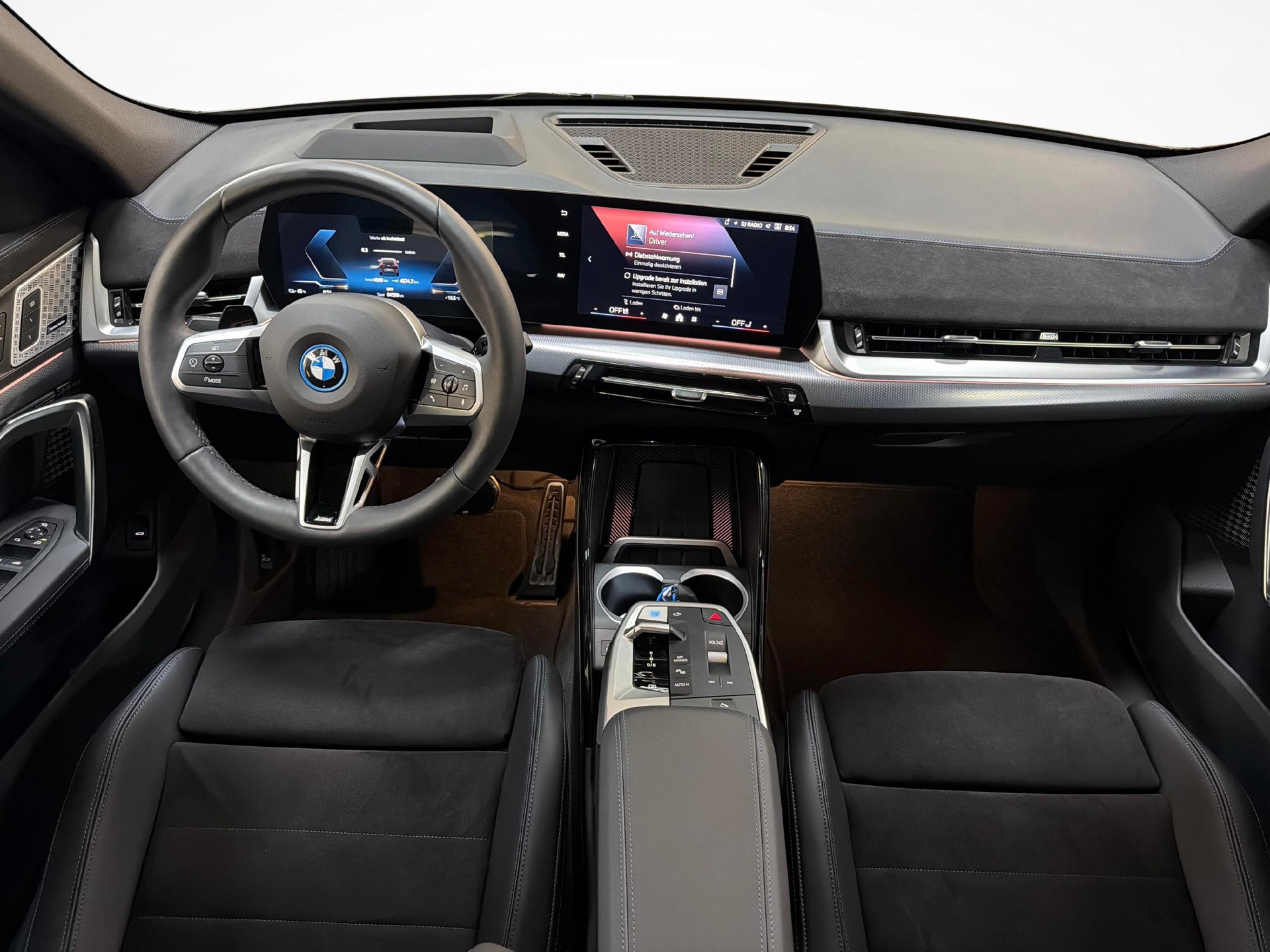 BMW iX2 30 xDrive30-image-11