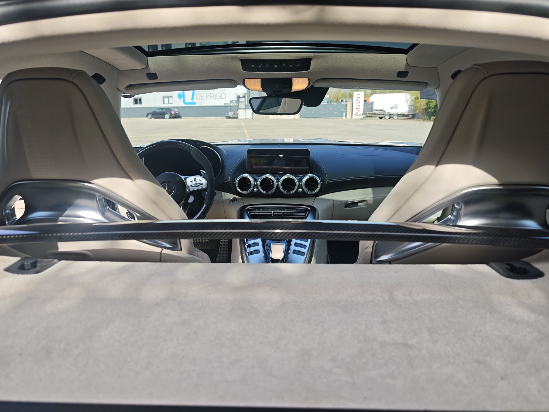 MERCEDES-BENZ AMG GT S Speedshift DCT-image-9