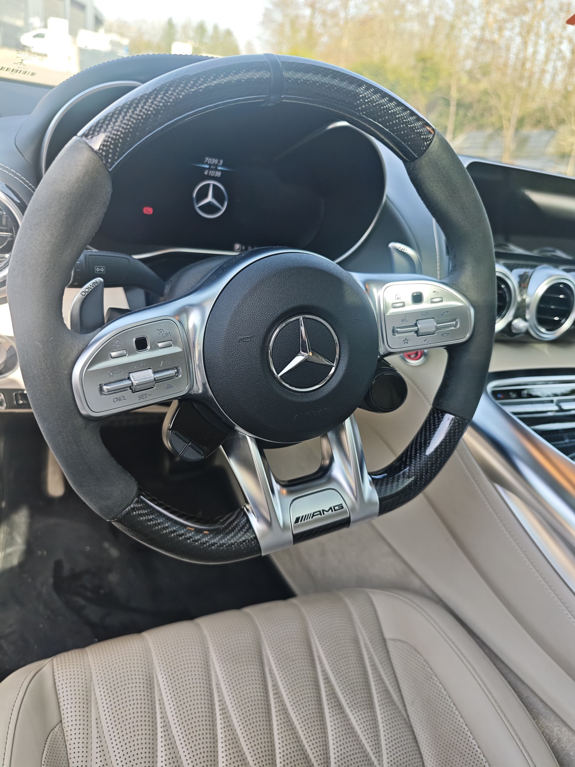 MERCEDES-BENZ AMG GT S Speedshift DCT-image-8