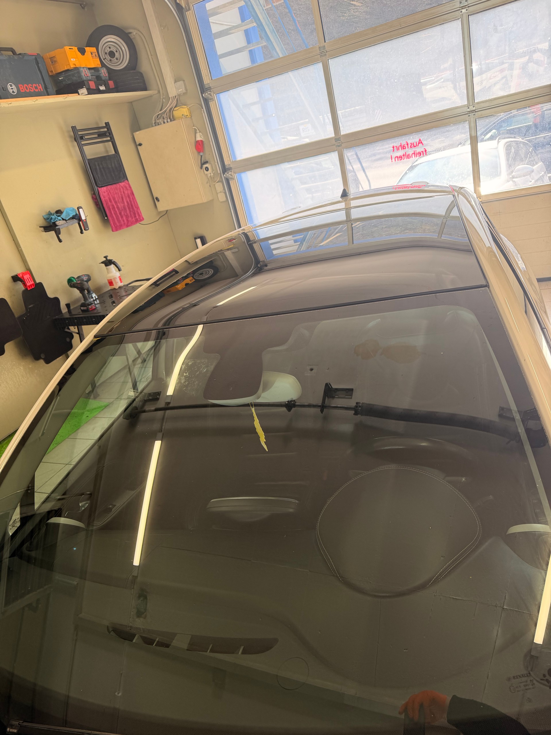 RENAULT Clio 1.2 16V T Initiale Paris EDC-image-4