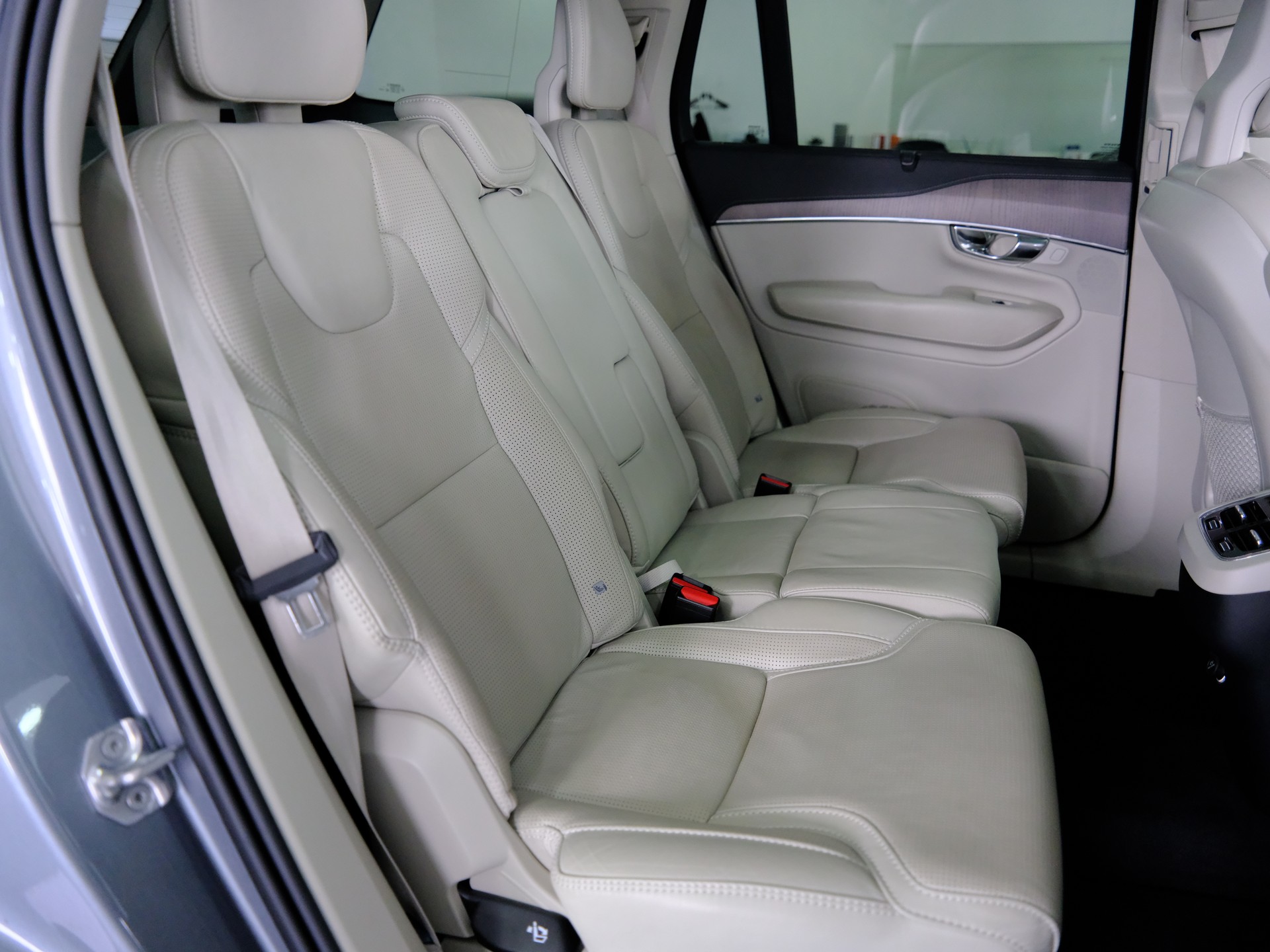 VOLVO XC90 T6 AWD Inscription Geartronic-image-17