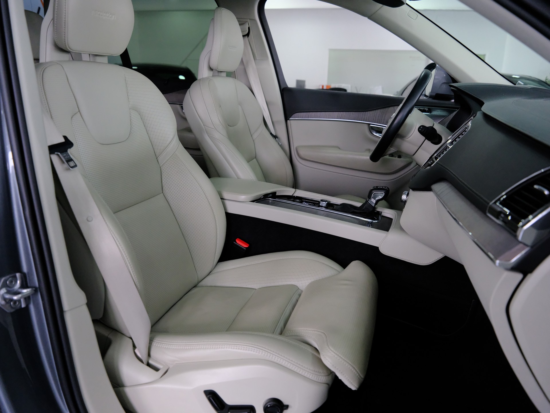 VOLVO XC90 T6 AWD Inscription Geartronic-image-15