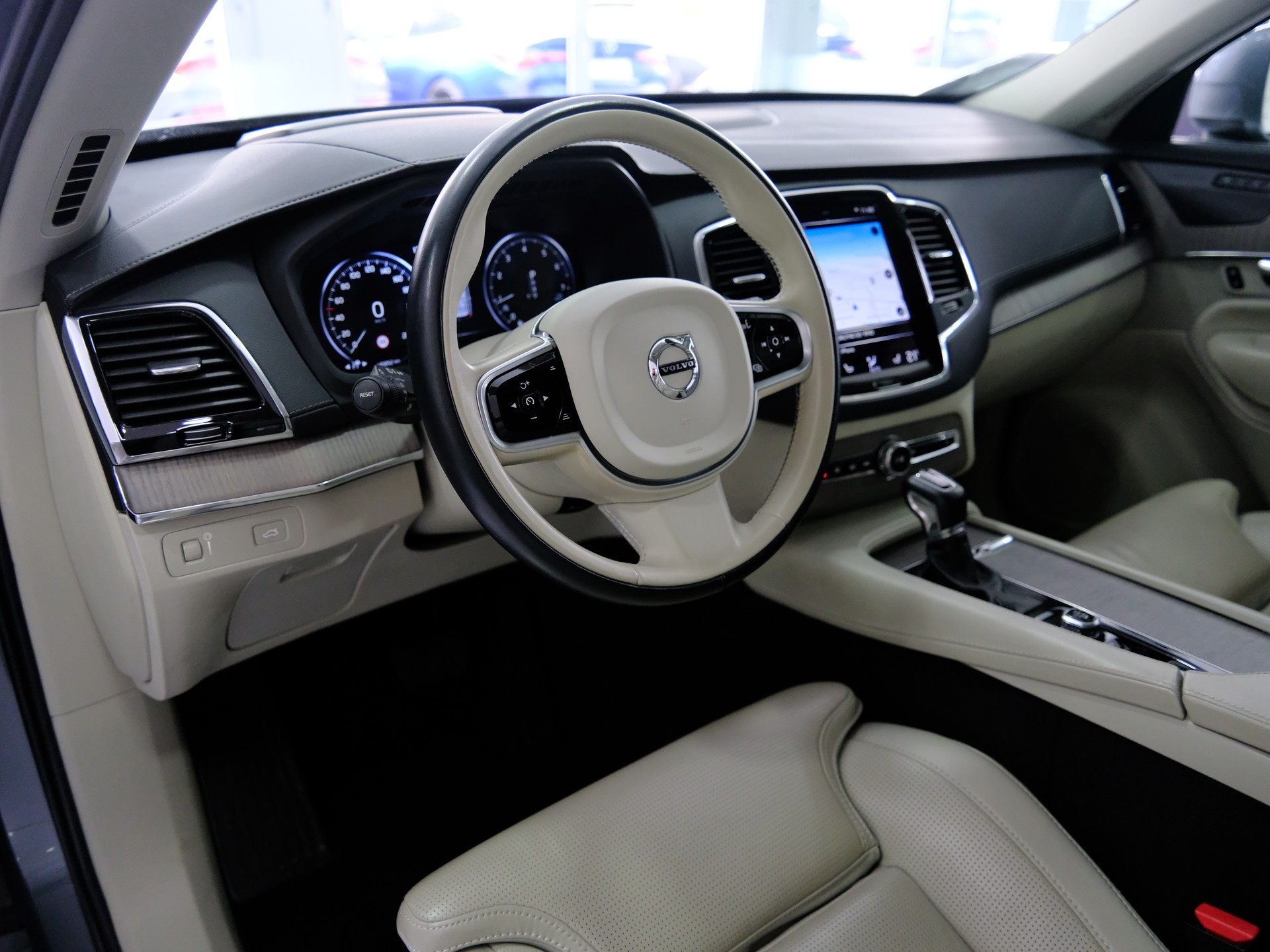 VOLVO XC90 T6 AWD Inscription Geartronic-image-8