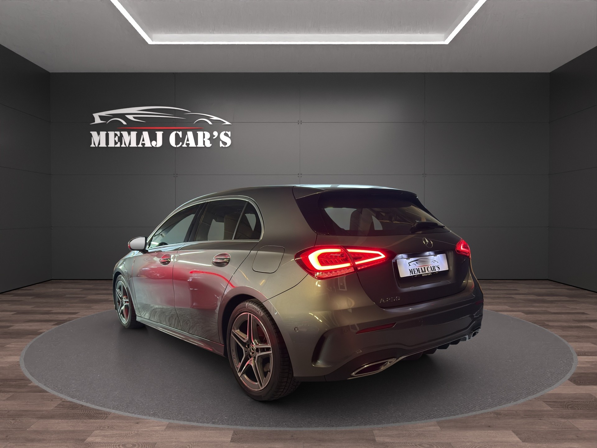 MERCEDES-BENZ A 250 AMG Line 7G-DCT-image-5