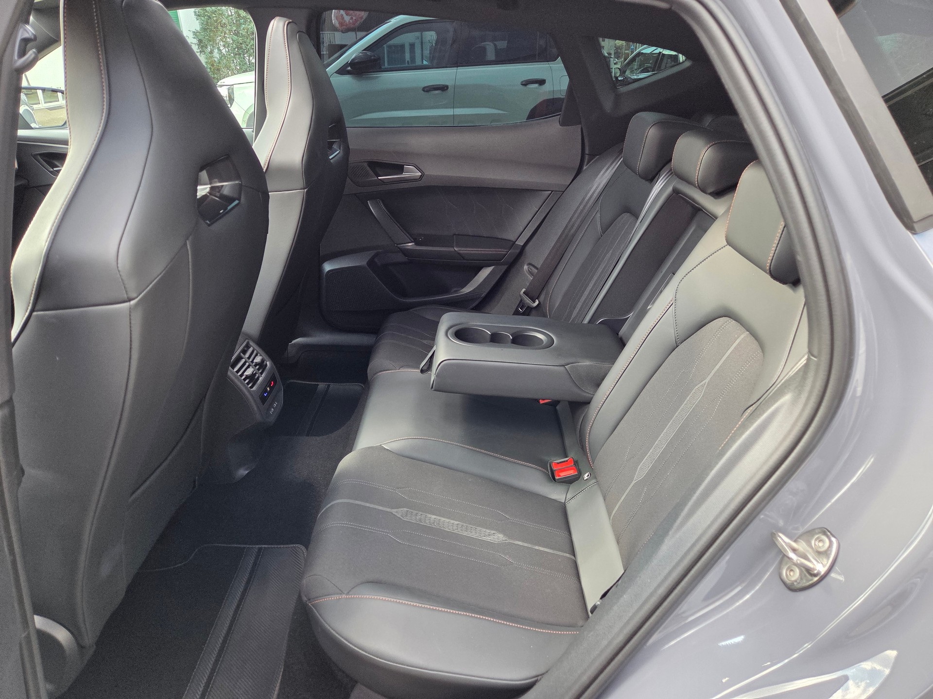 CUPRA Formentor 2.0TSI VZ 4Drive DSG-image-9