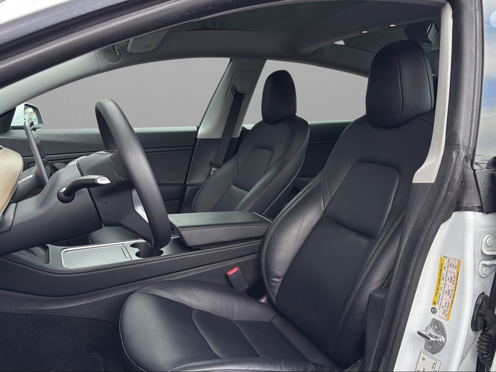 TESLA Model 3 Long Range Dual Motor AWD-image-13