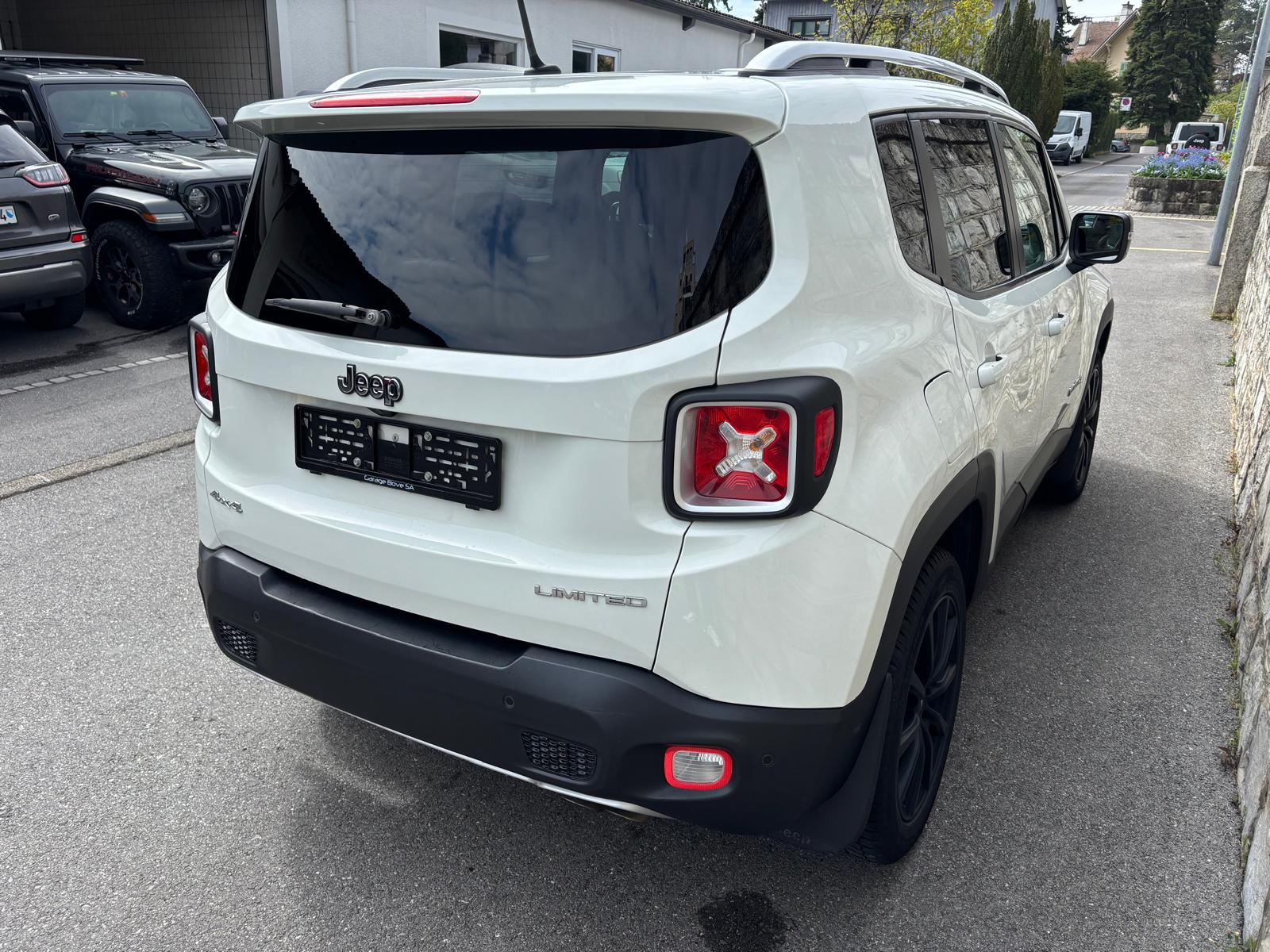 JEEP Renegade 1.4 Turbo Limited AWD-image-2