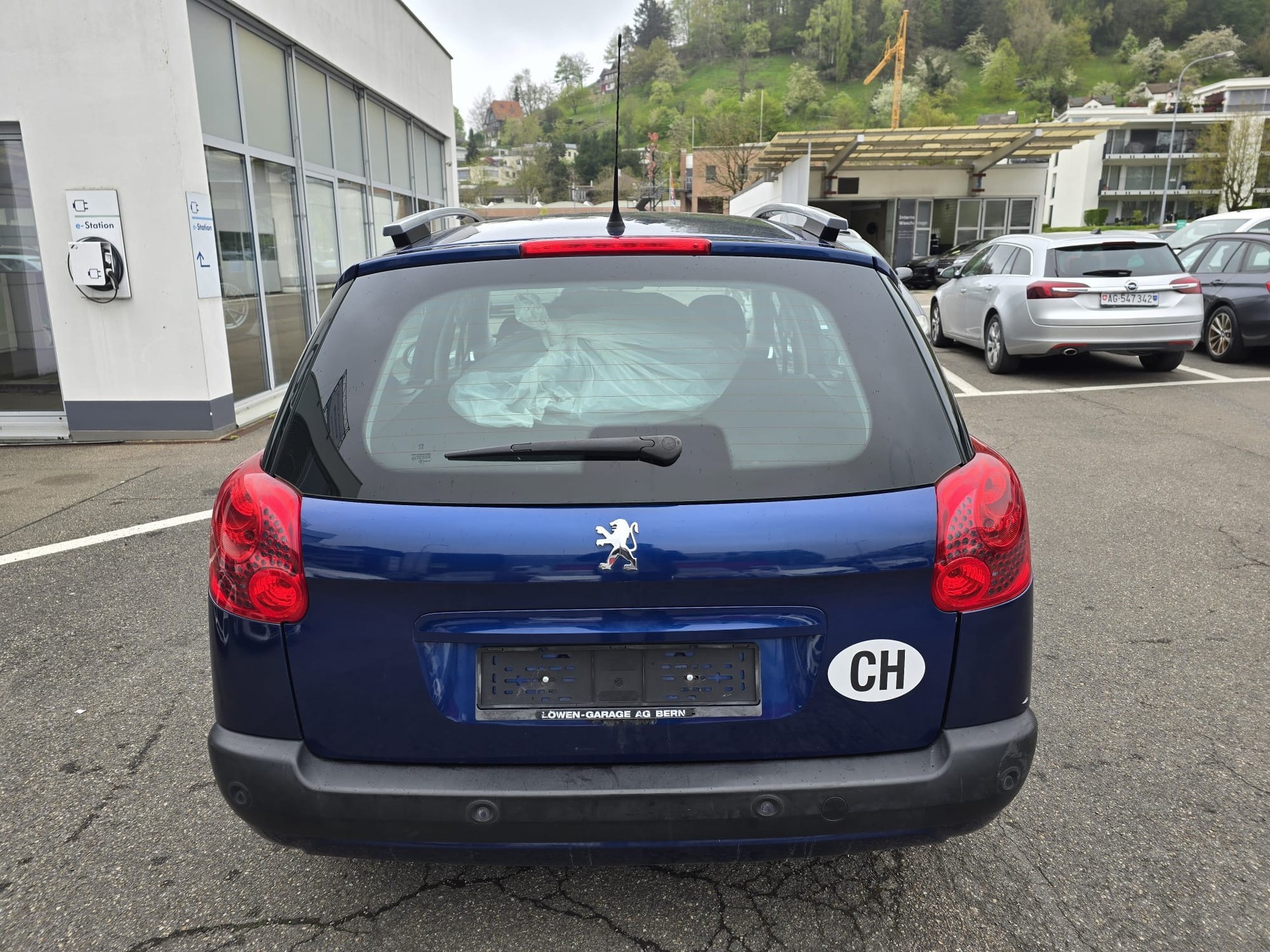 PEUGEOT 207 SW 1.4 16V Active-image-5