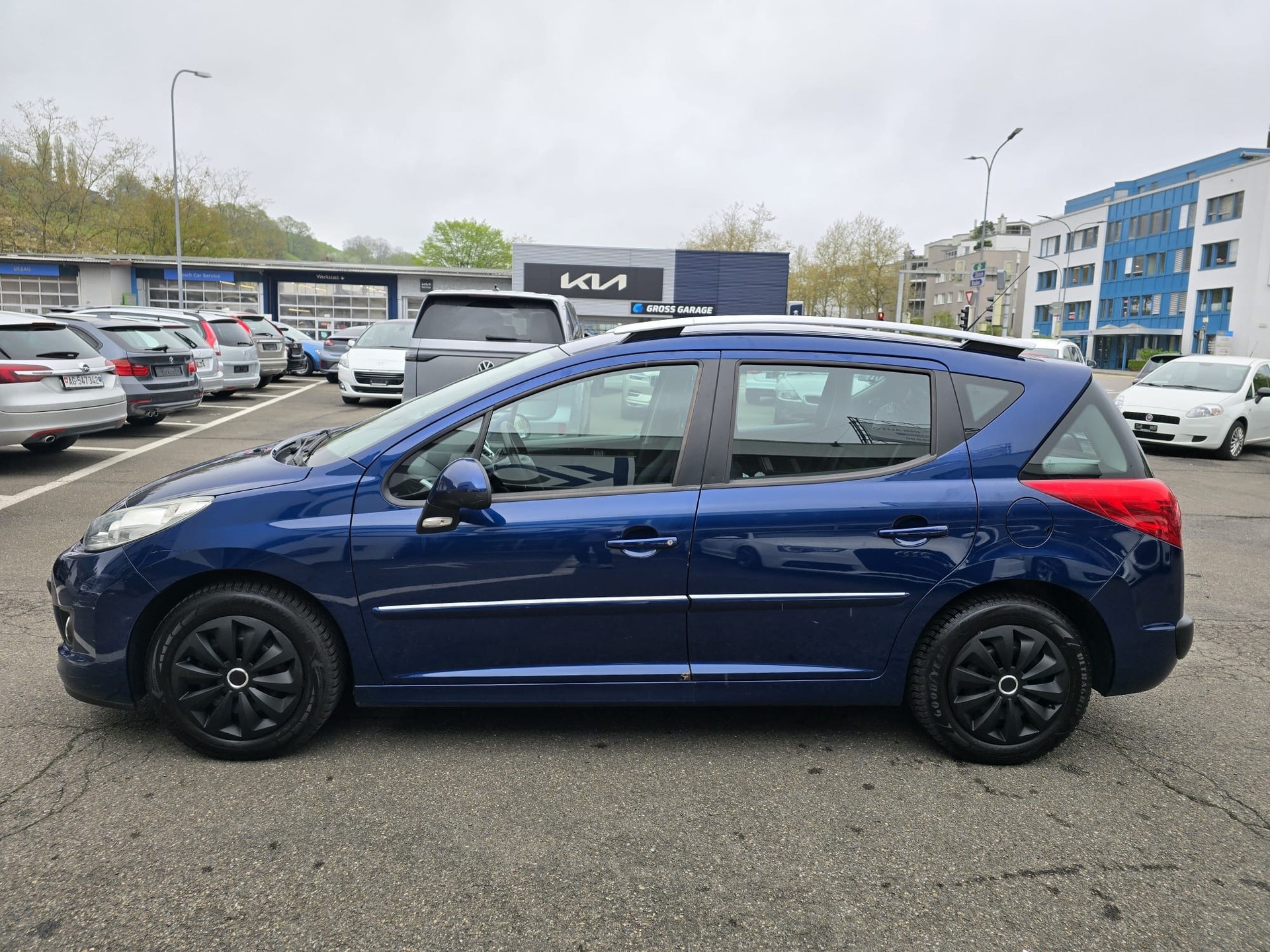 PEUGEOT 207 SW 1.4 16V Active-image-8