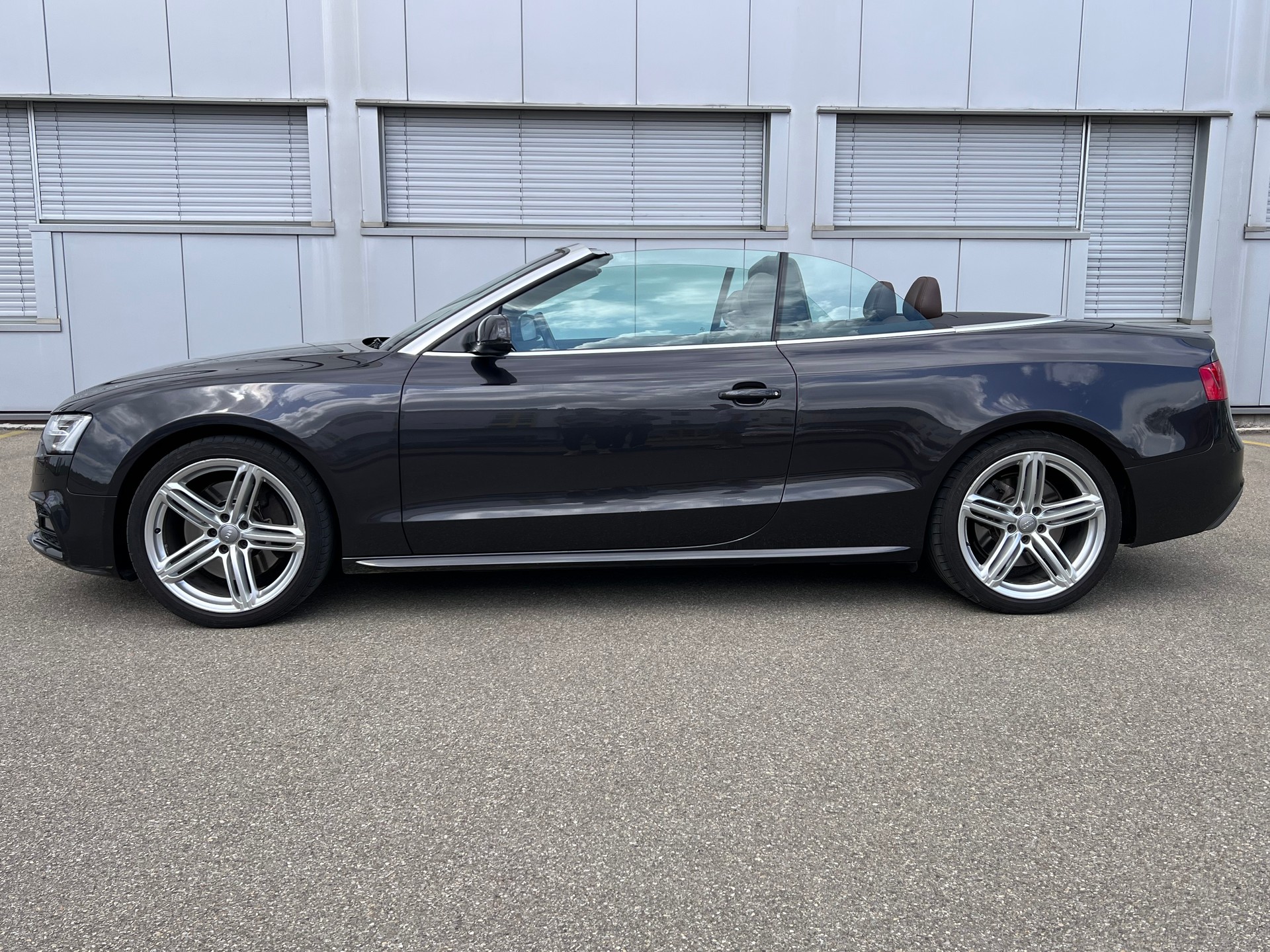 AUDI A5 Cabriolet 3.0 TFSI quattro S-tronic-image-7