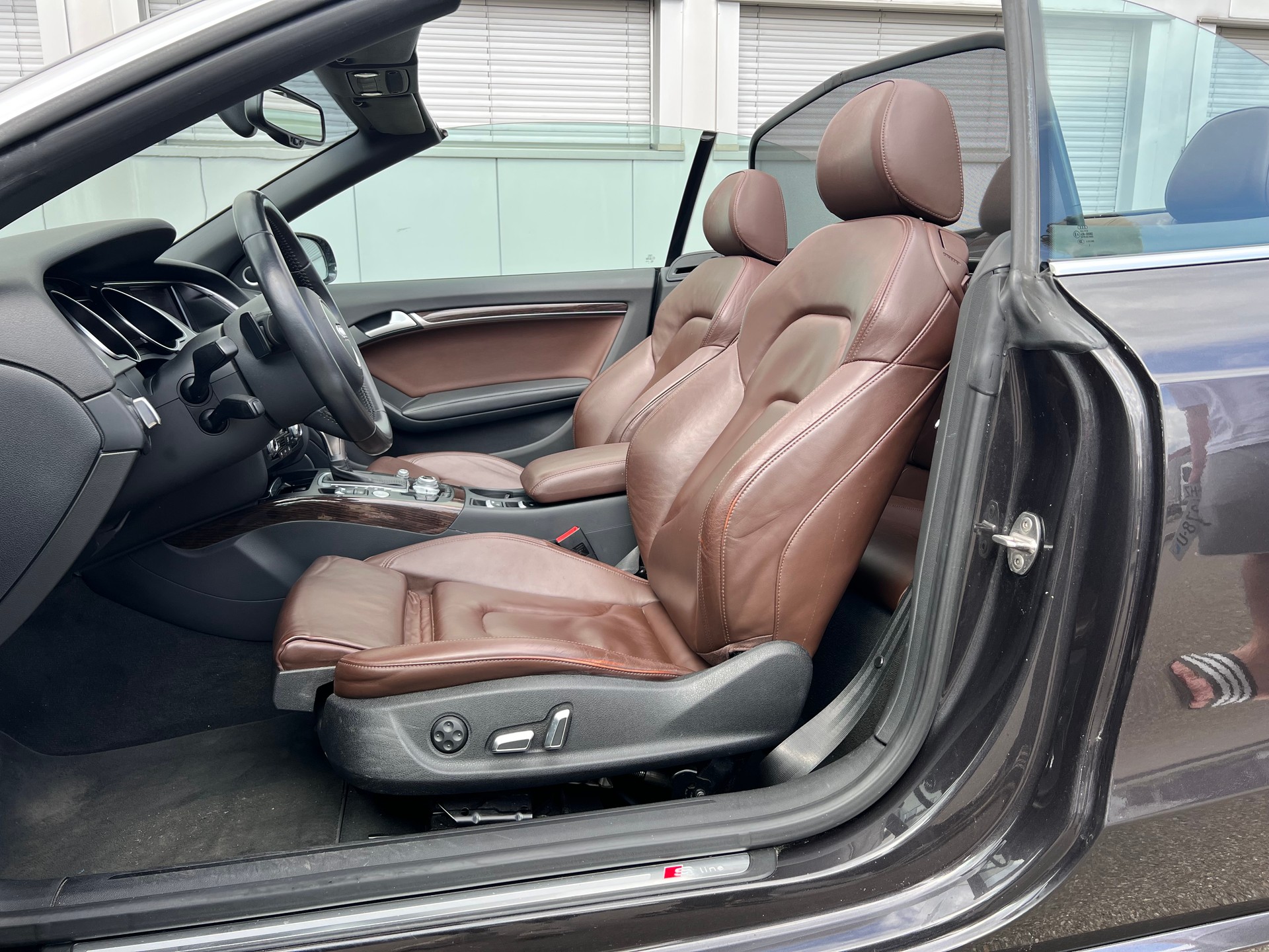 AUDI A5 Cabriolet 3.0 TFSI quattro S-tronic-image-13