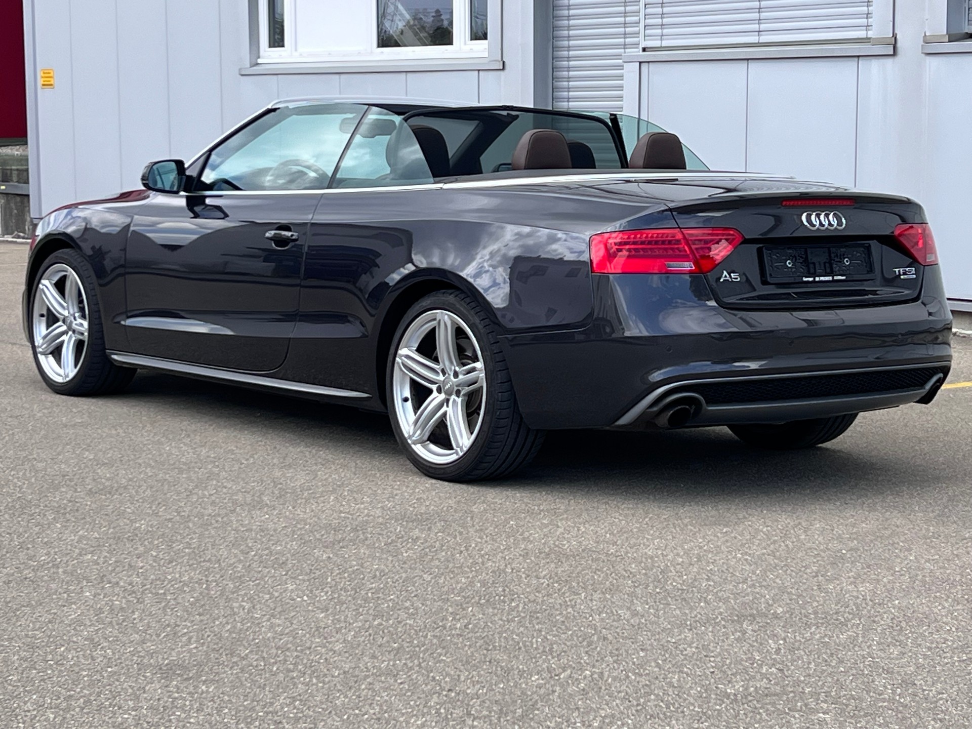AUDI A5 Cabriolet 3.0 TFSI quattro S-tronic-image-5
