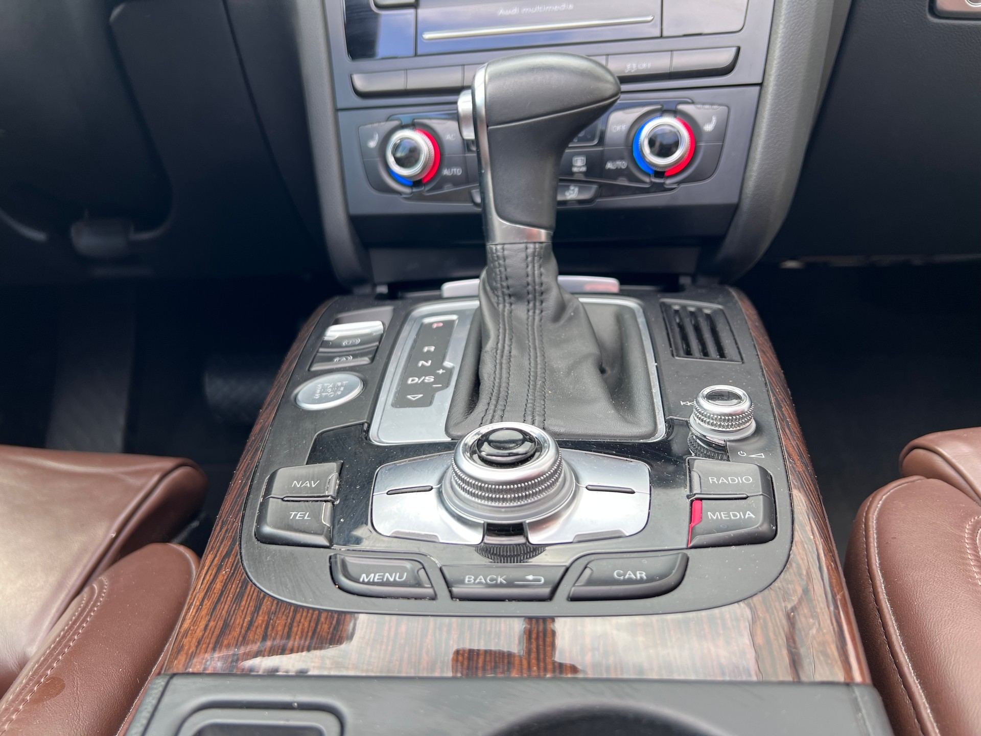 AUDI A5 Cabriolet 3.0 TFSI quattro S-tronic-image-16