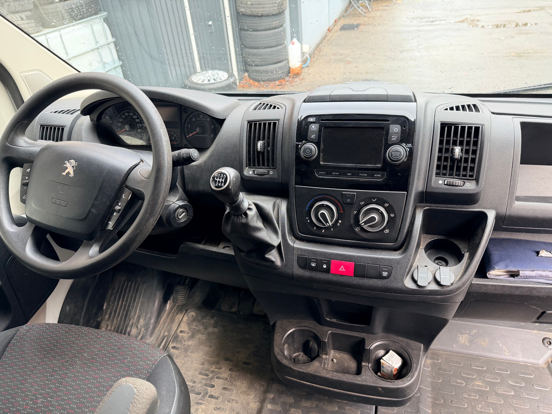 PEUGEOT Boxer 2.0 HDI-image-7