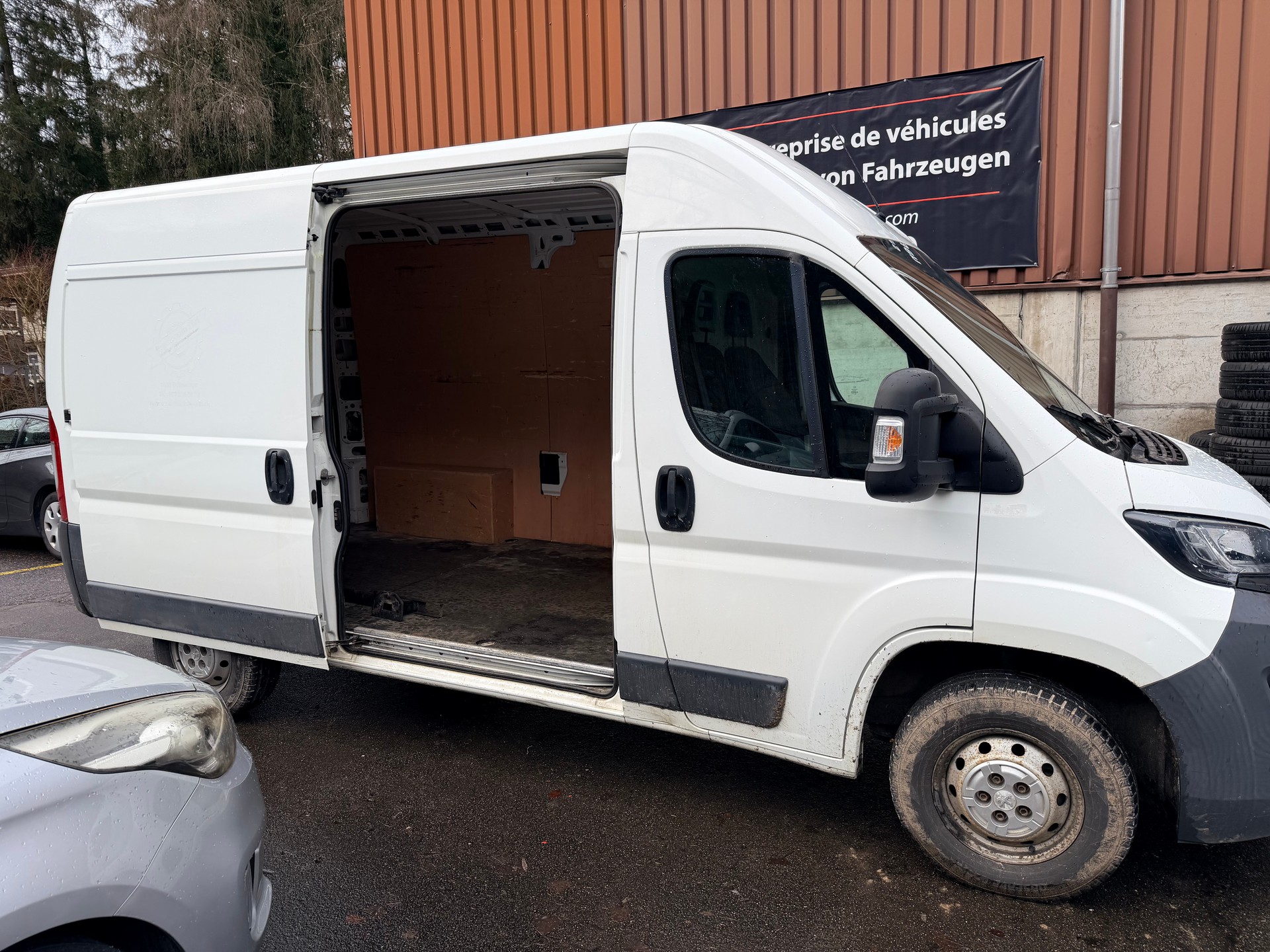 PEUGEOT Boxer 2.0 HDI-image-3