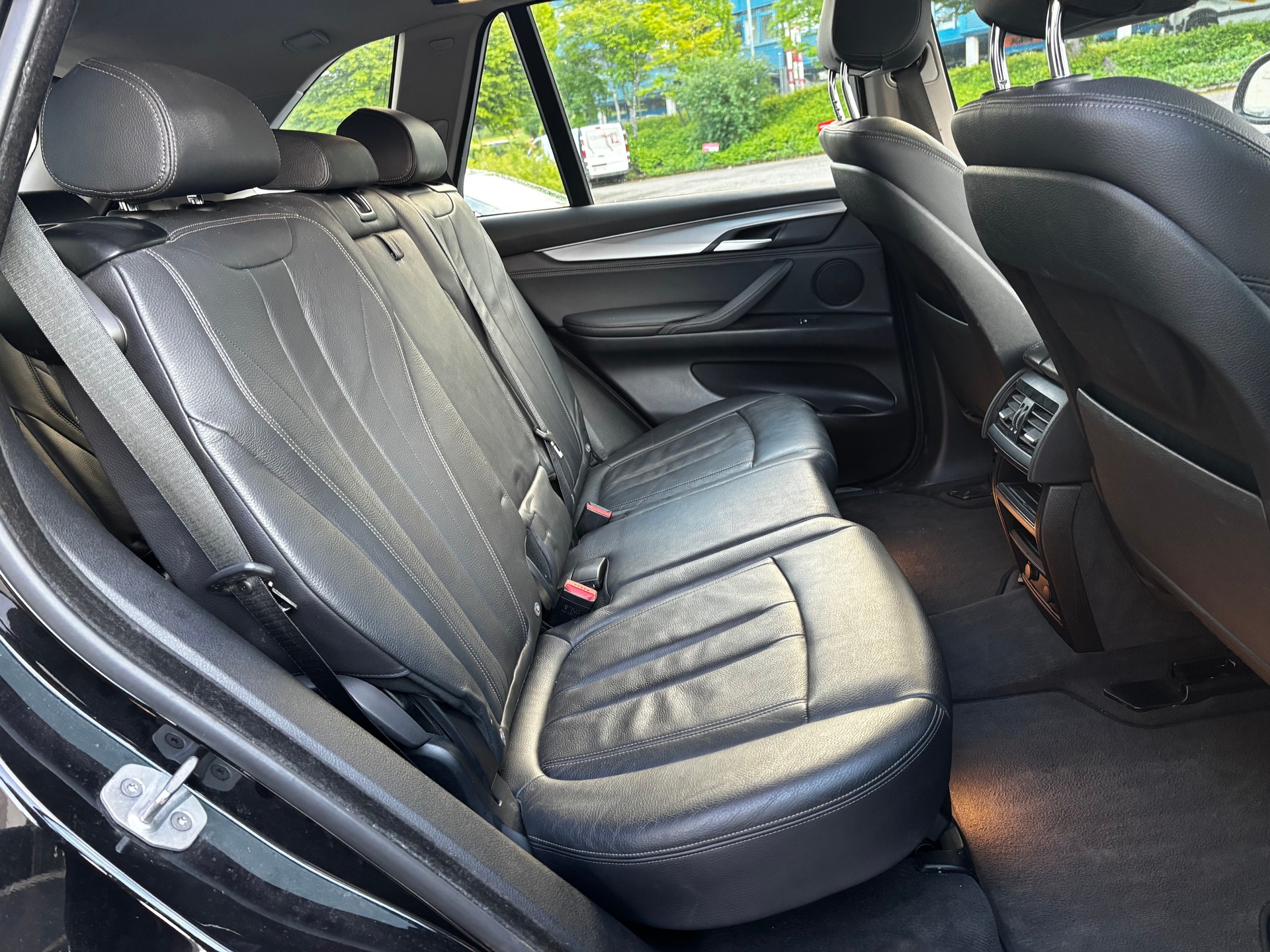 BMW X5 xDrive 25d Steptronic-image-12