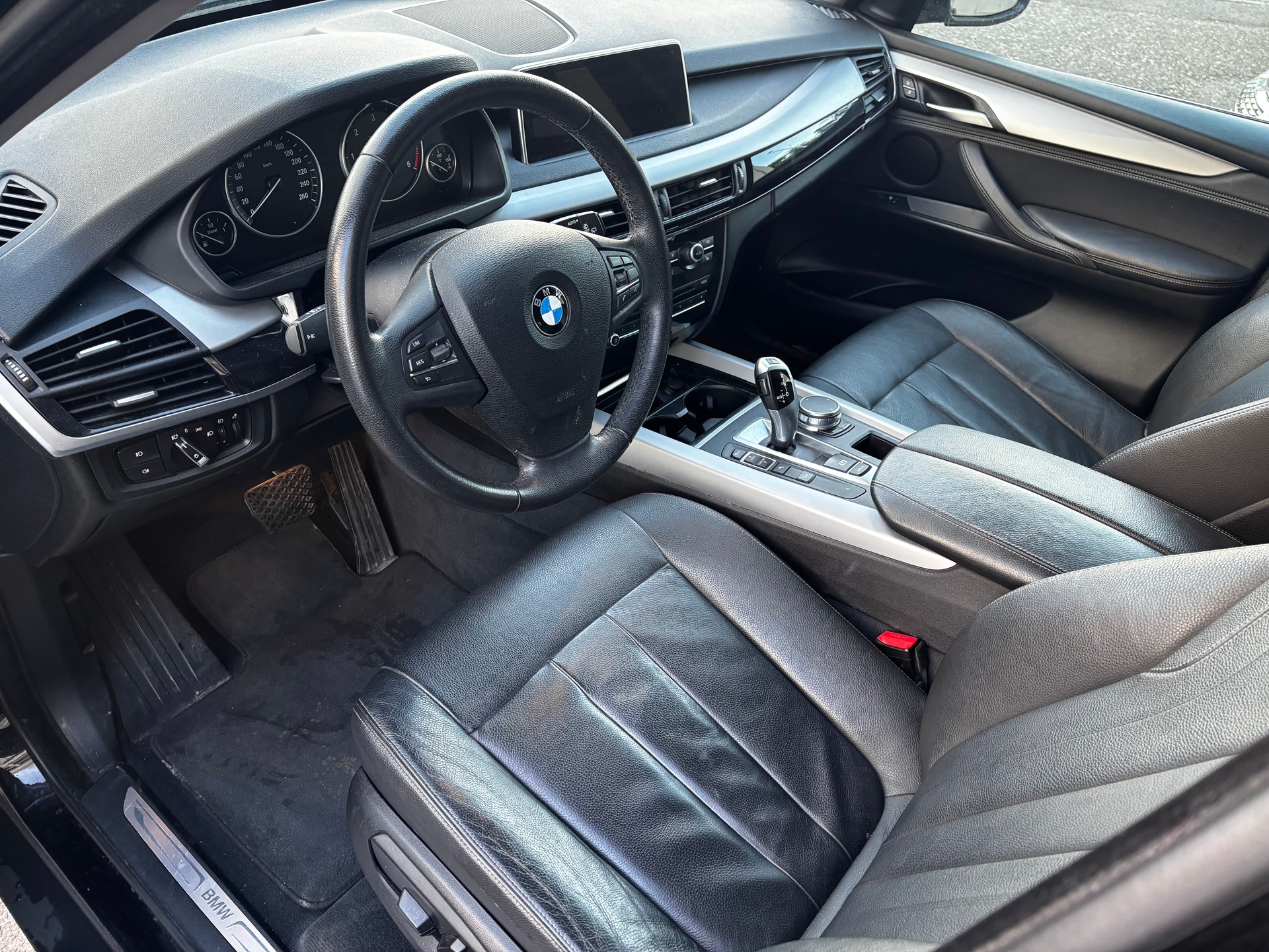 BMW X5 xDrive 25d Steptronic-image-8