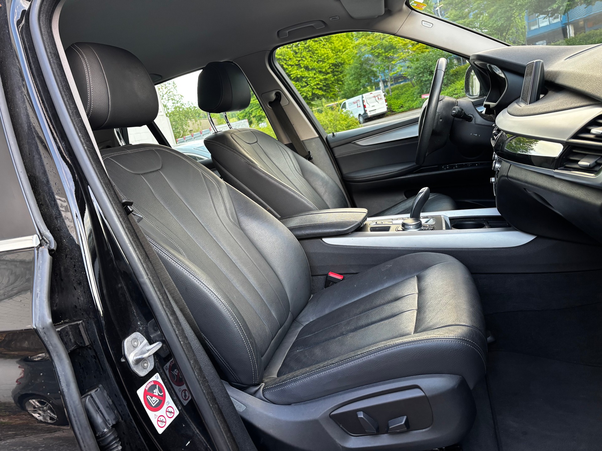 BMW X5 xDrive 25d Steptronic-image-14