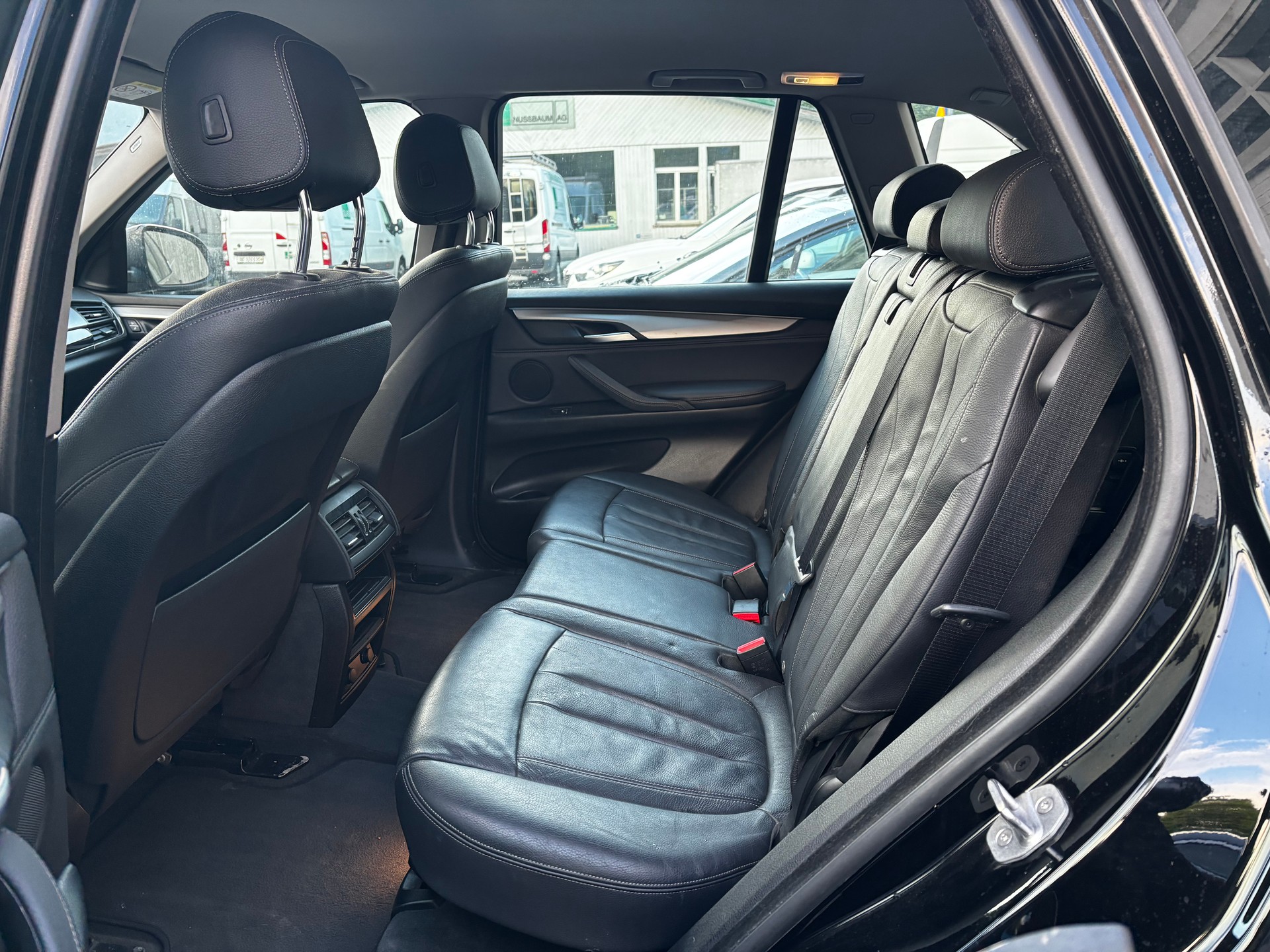 BMW X5 xDrive 25d Steptronic-image-9