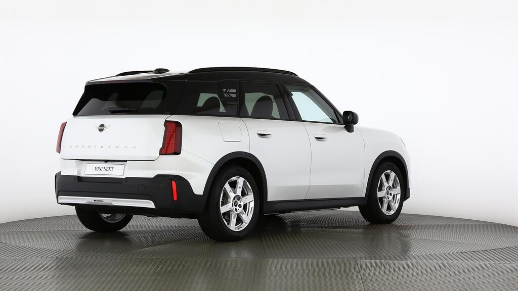 MINI Countryman E-image-3