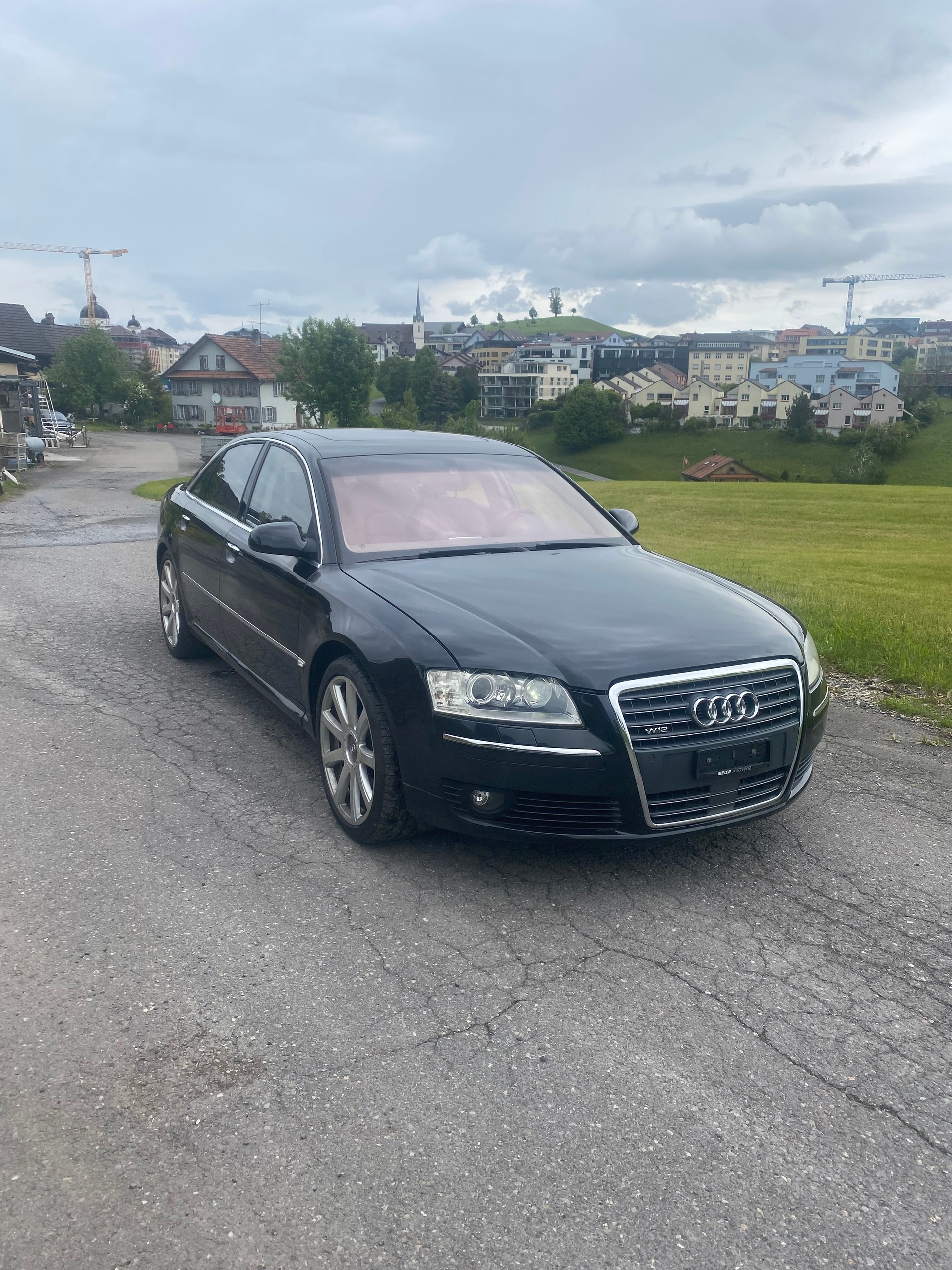 AUDI A8 6.0 quattro tiptronic-image-1