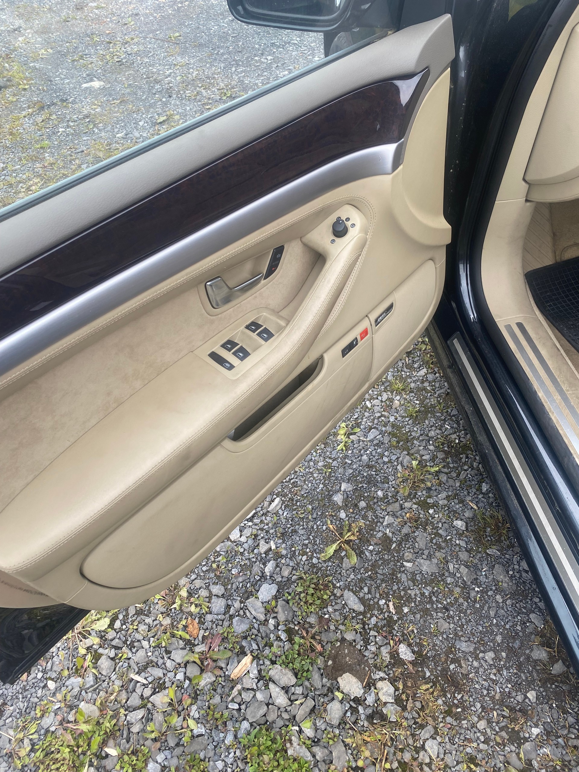 AUDI A8 6.0 quattro tiptronic-image-8
