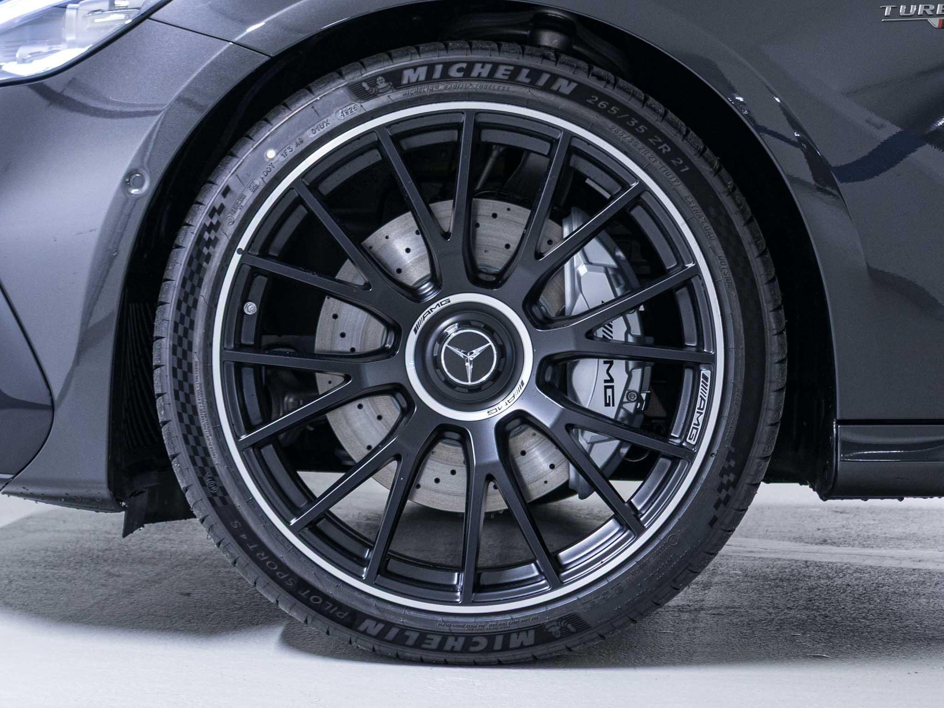 MERCEDES-BENZ E 53 AMG Hybrid 4MATIC+ T-Modell-image-14