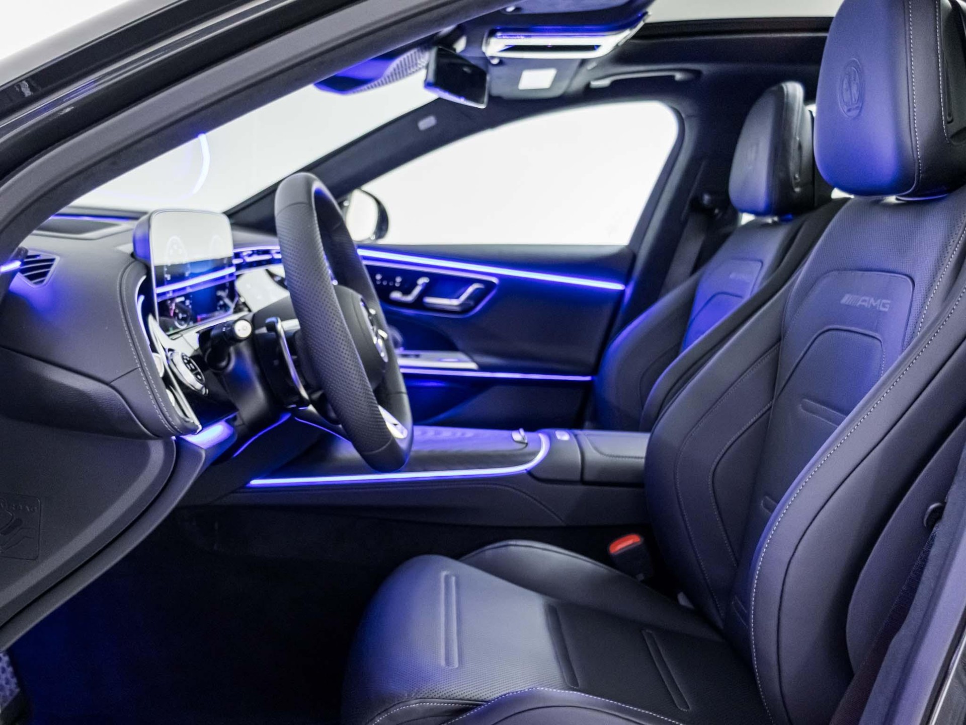 MERCEDES-BENZ E 53 AMG Hybrid 4MATIC+ T-Modell-image-6