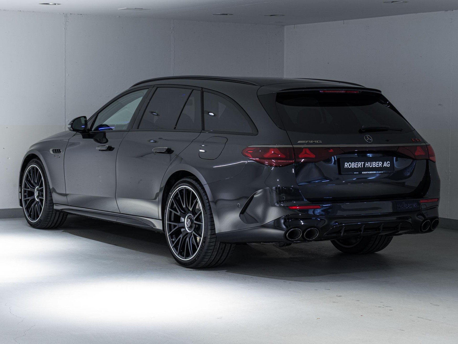 MERCEDES-BENZ E 53 AMG Hybrid 4MATIC+ T-Modell-image-3