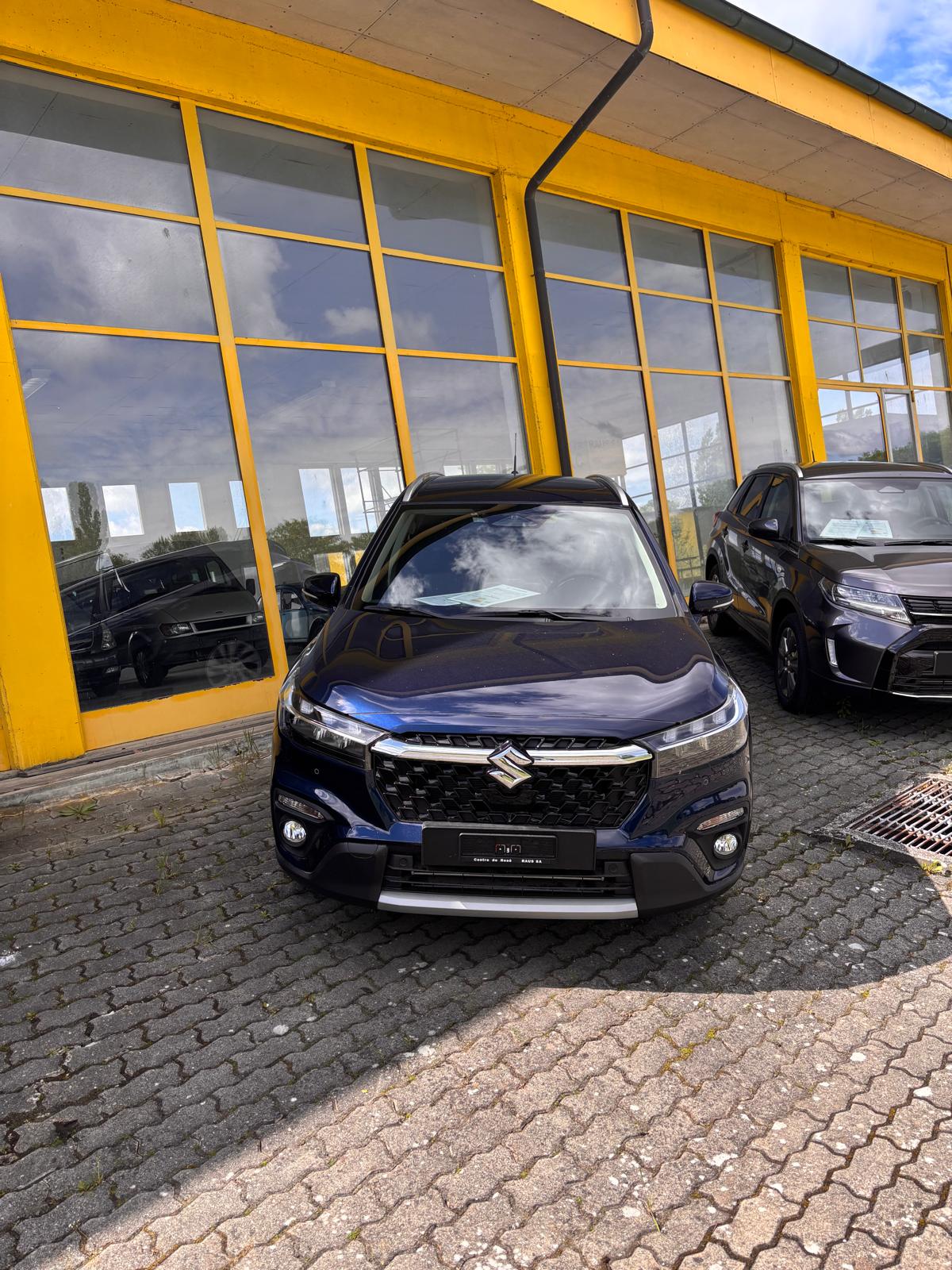 SUZUKI S-Cross 1.4 16V Sakura MHD 4WD Automatic
