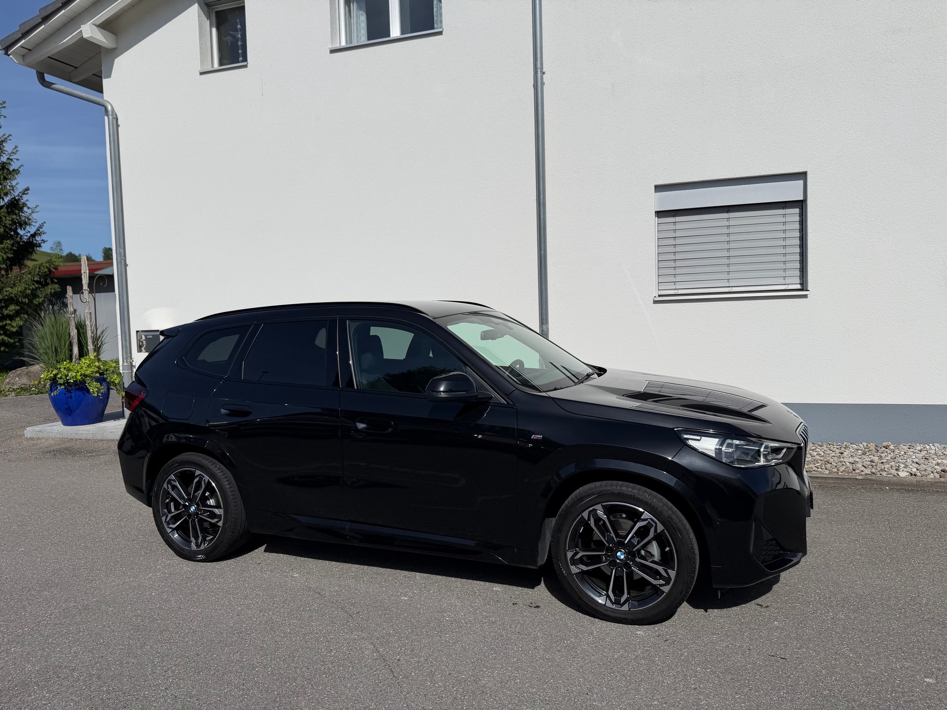 BMW X1 xDrive 20d 48V M Sport-showroom-element-3
