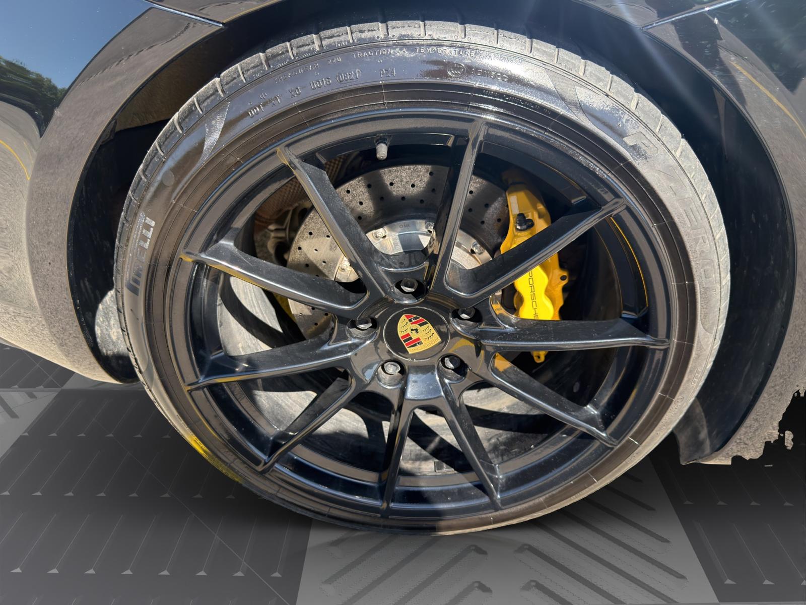 PORSCHE Boxster Spyder 3.8-image-27
