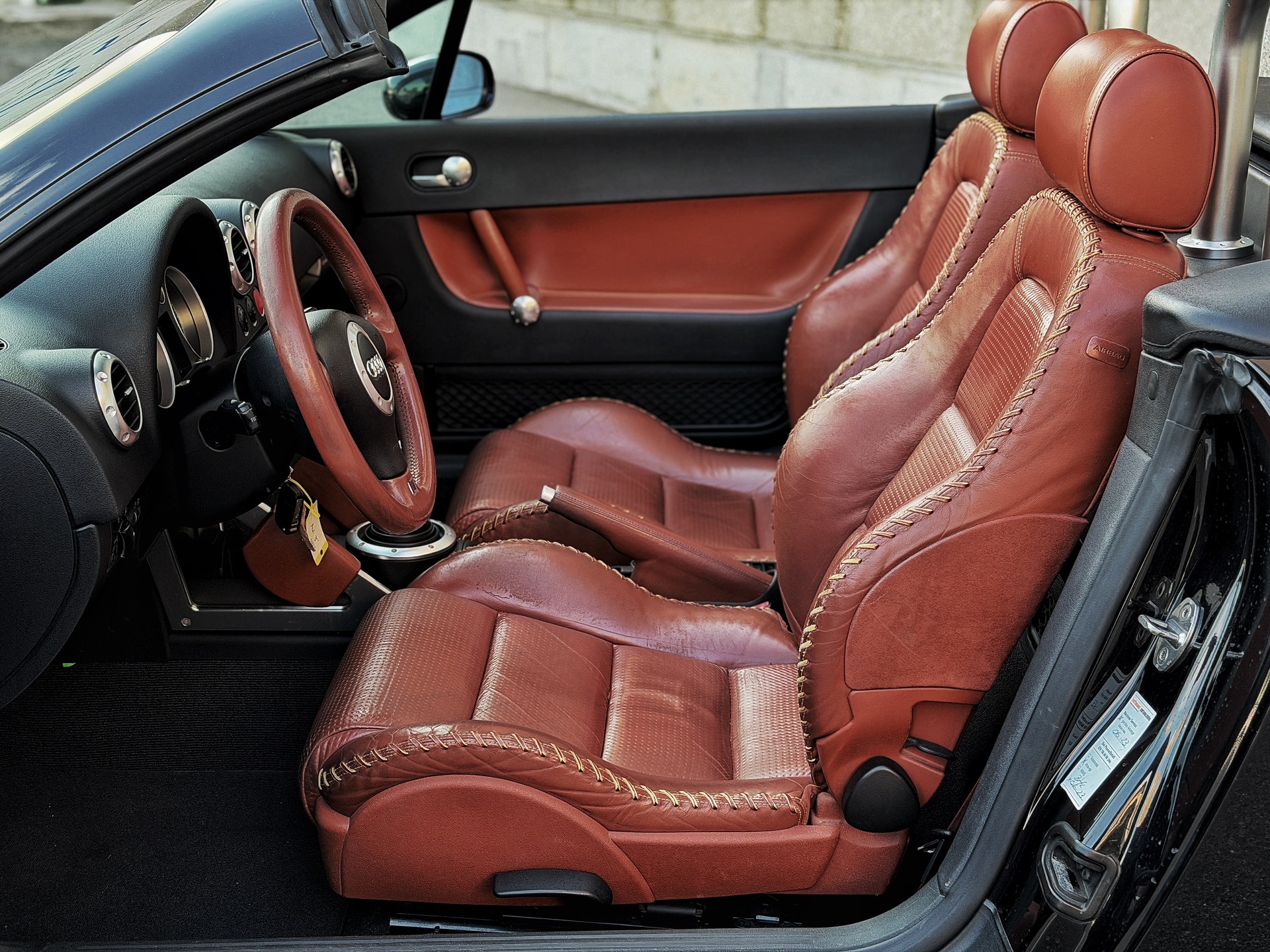 AUDI TT Roadster 1.8 T quattro-image-13