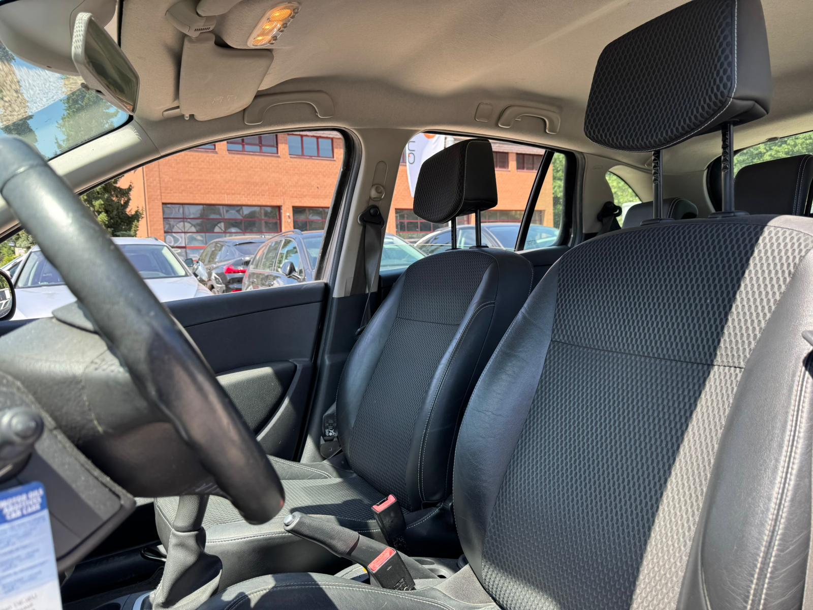 RENAULT Clio Grandtour 1.5 dCi Expression-image-10