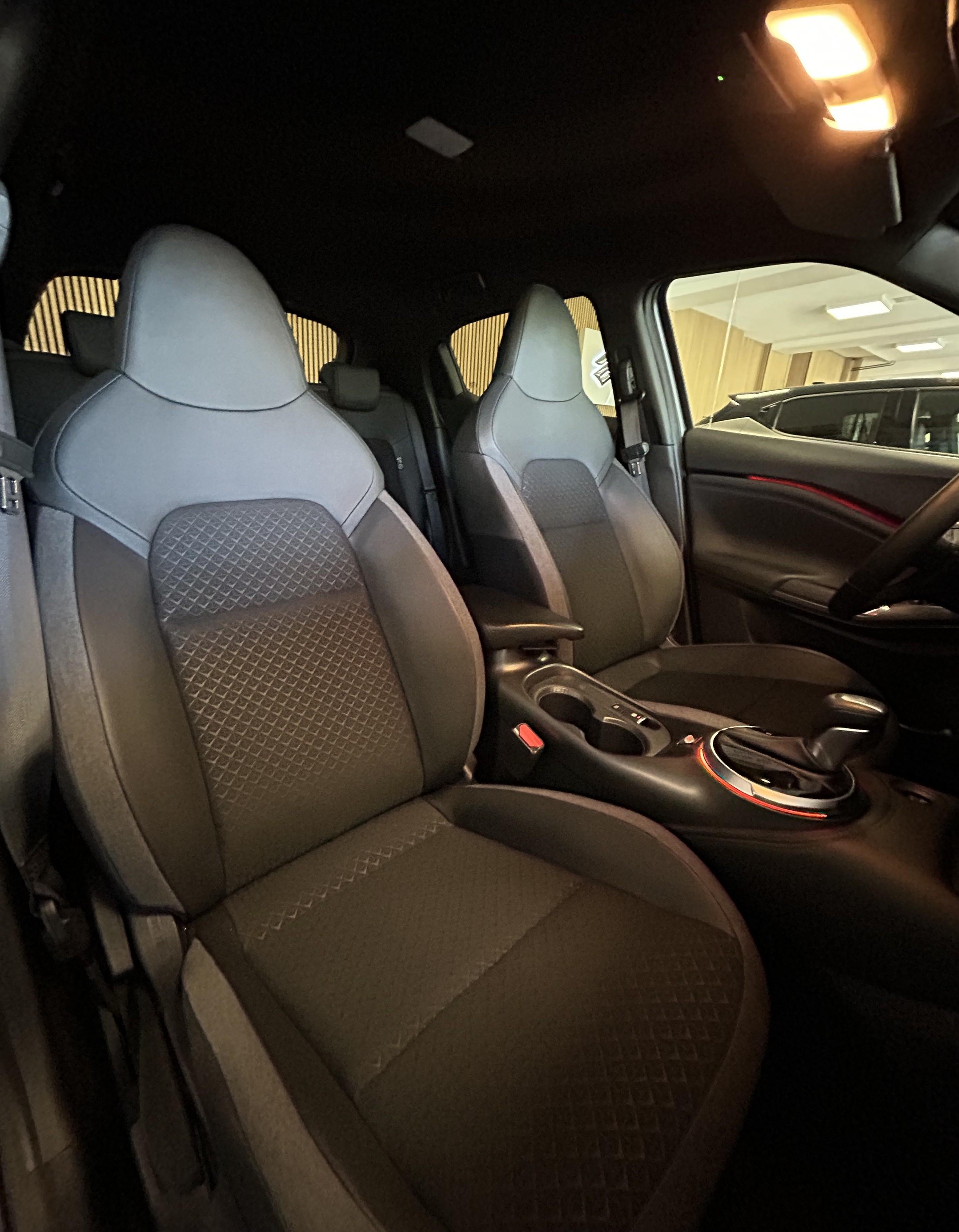 NISSAN Juke 1.0 DIG-T N-Connecta-image-17
