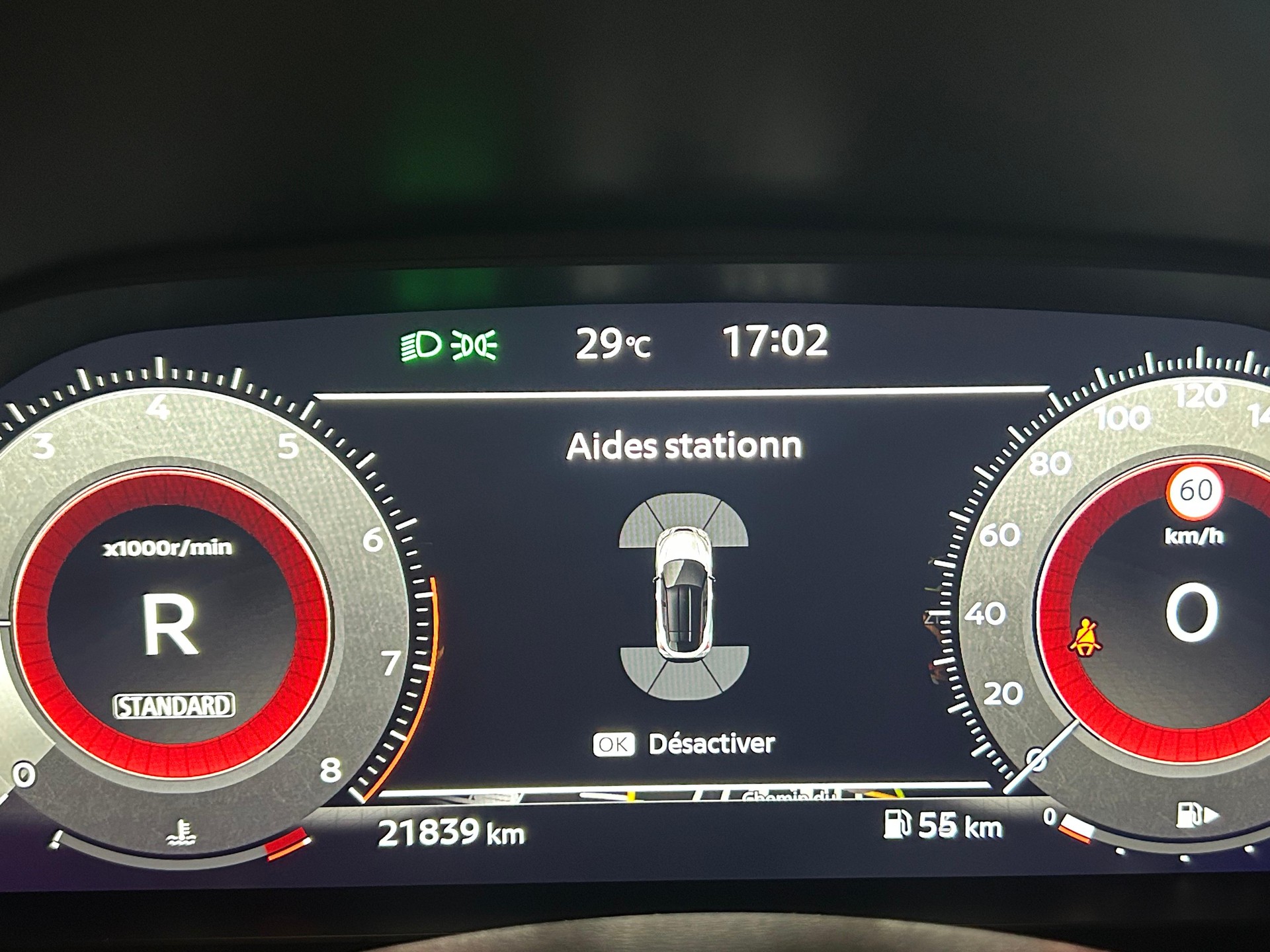 NISSAN Juke 1.0 DIG-T N-Connecta-image-9