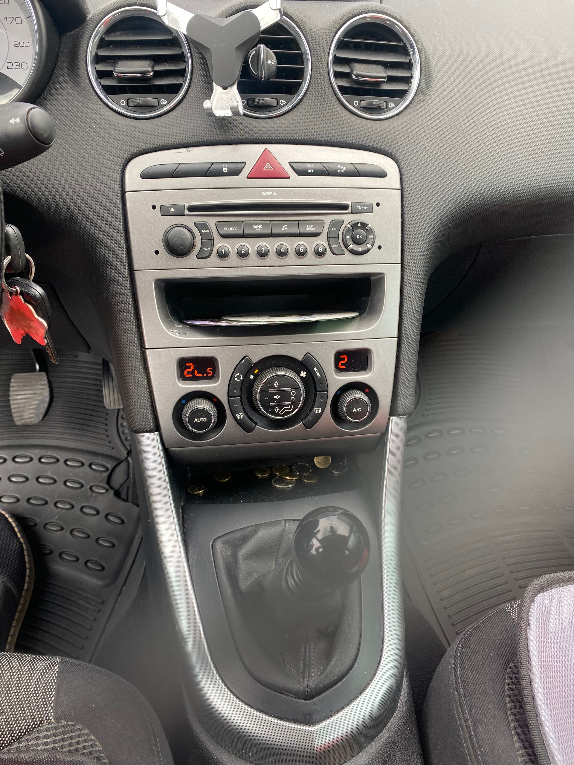 PEUGEOT 308 2.0 HDI XSI-image-7
