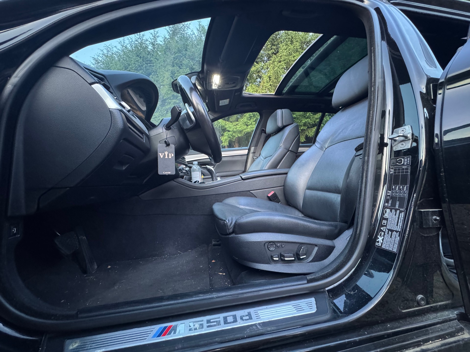 BMW M 550d xDrive-image-3