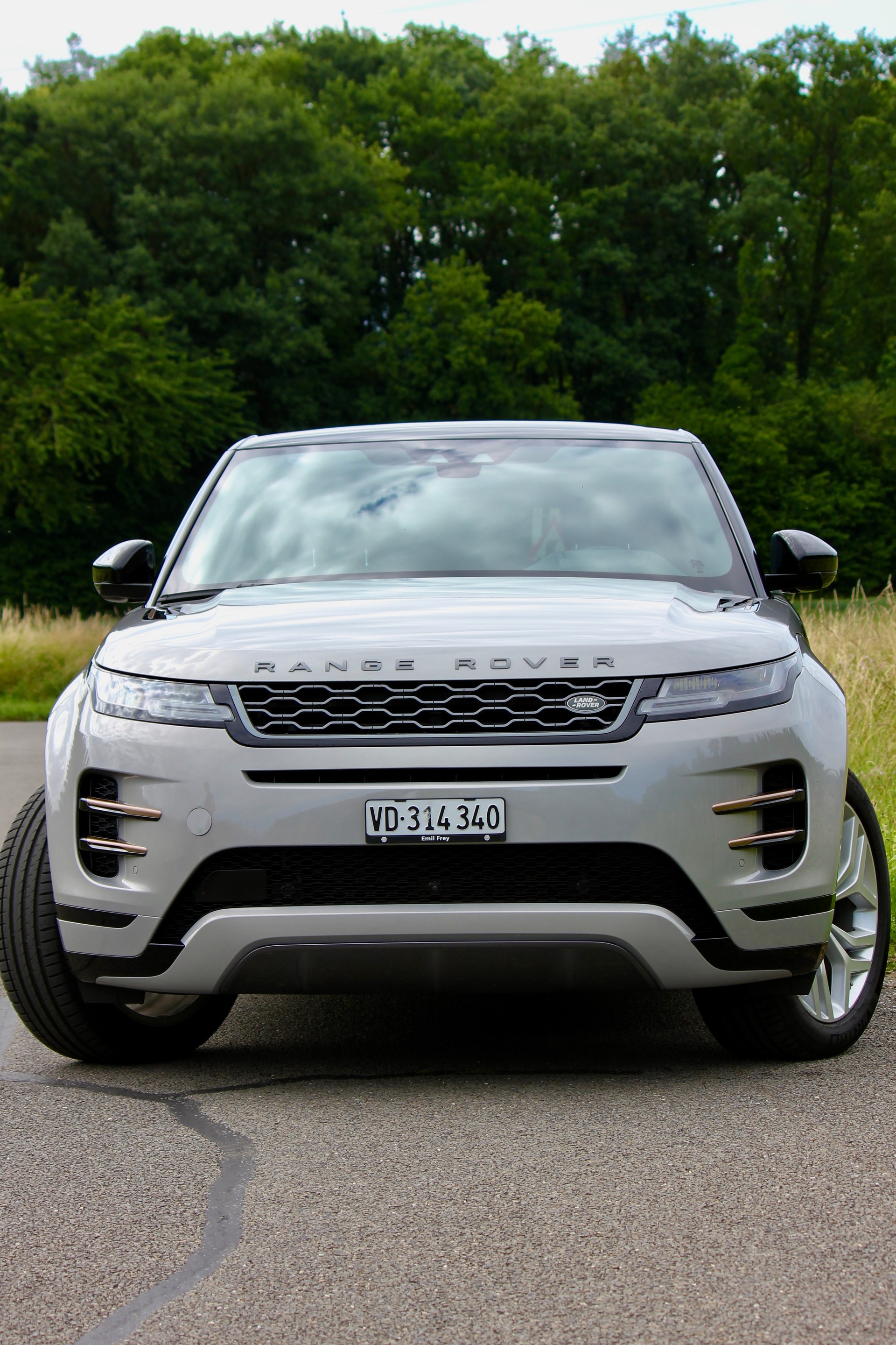 LAND ROVER 1.5 T 300e R-Dynamic SE-image-5