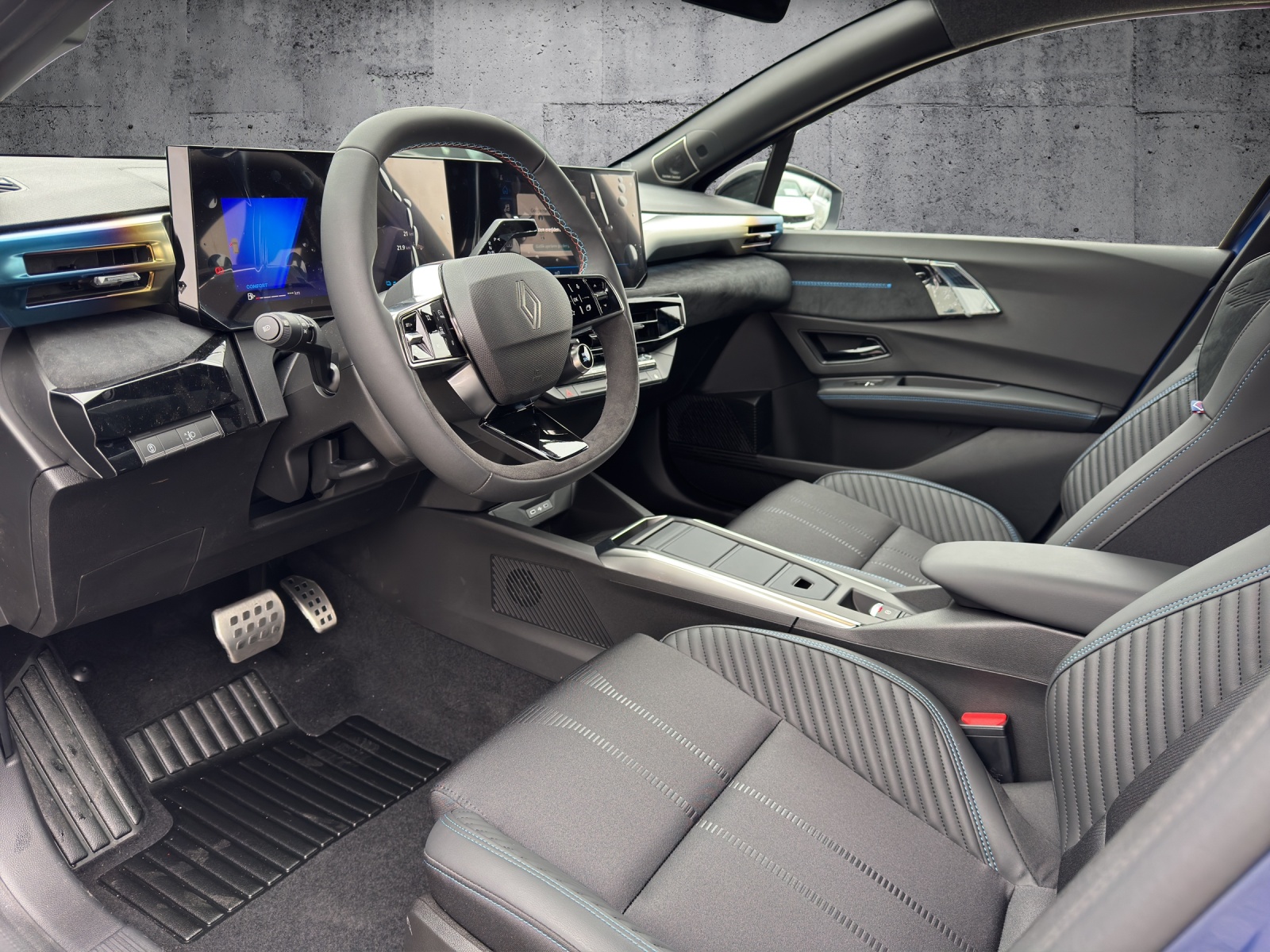 RENAULT Clio 1.8 E-Tech Esprit Alpine-image-1