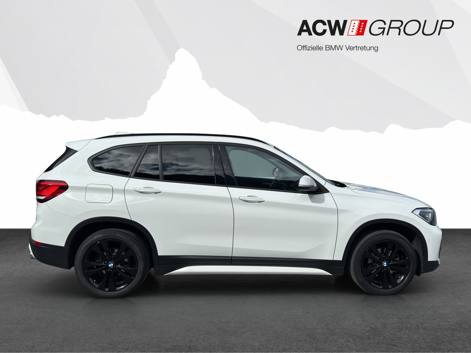 BMW X1 18d xDrive-image-5