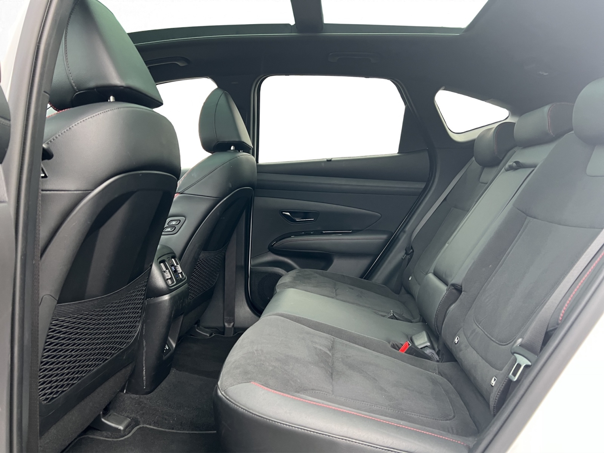 HYUNDAI Tucson 1.6 T-GDi Plug-in Hybrid N-Line Lux 4WD-image-6