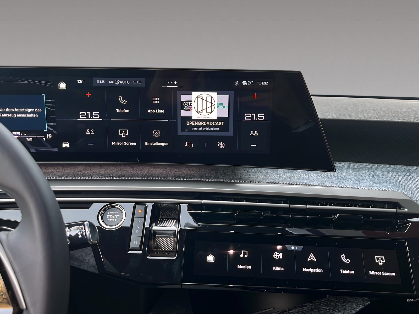 PEUGEOT 5008 1.2 Hybrid Allure Premium-image-14